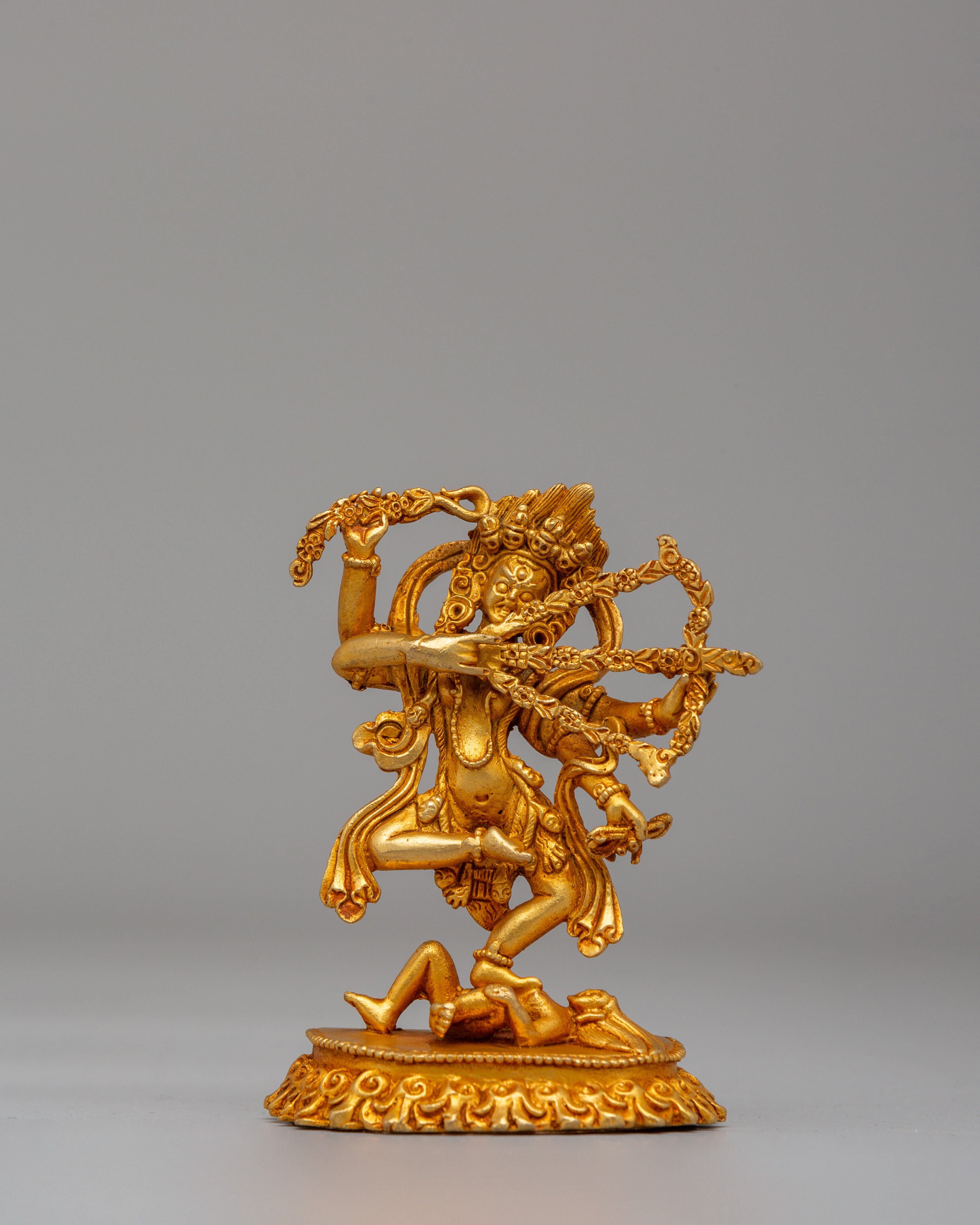 Divine Dakini Kurukulla Statue | Tibetan Buddhist Goddess of Magnetism