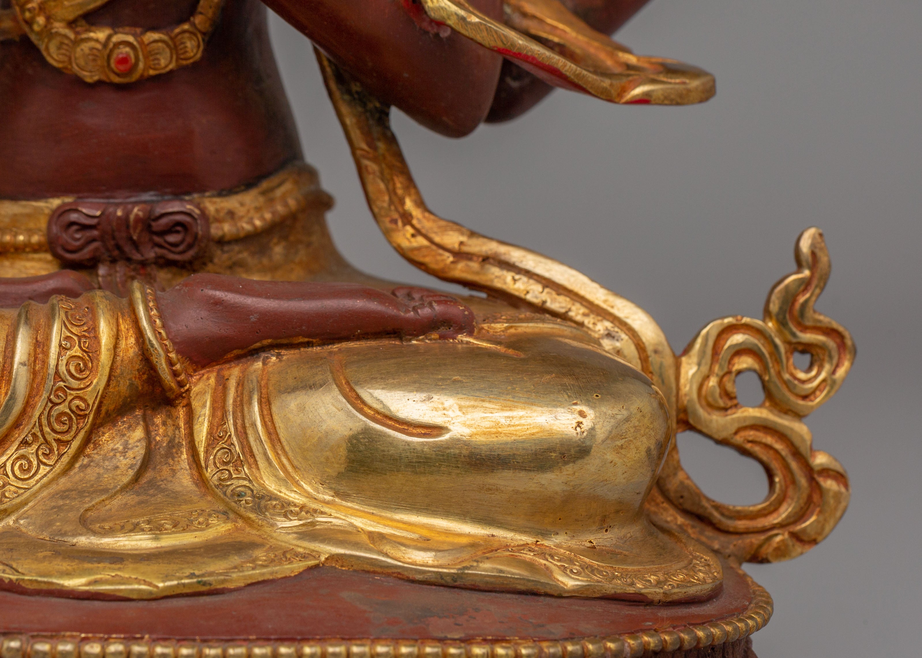 Himalayan Chenrezig Bodhisattva Statue | Statue for Spiritual Decor
