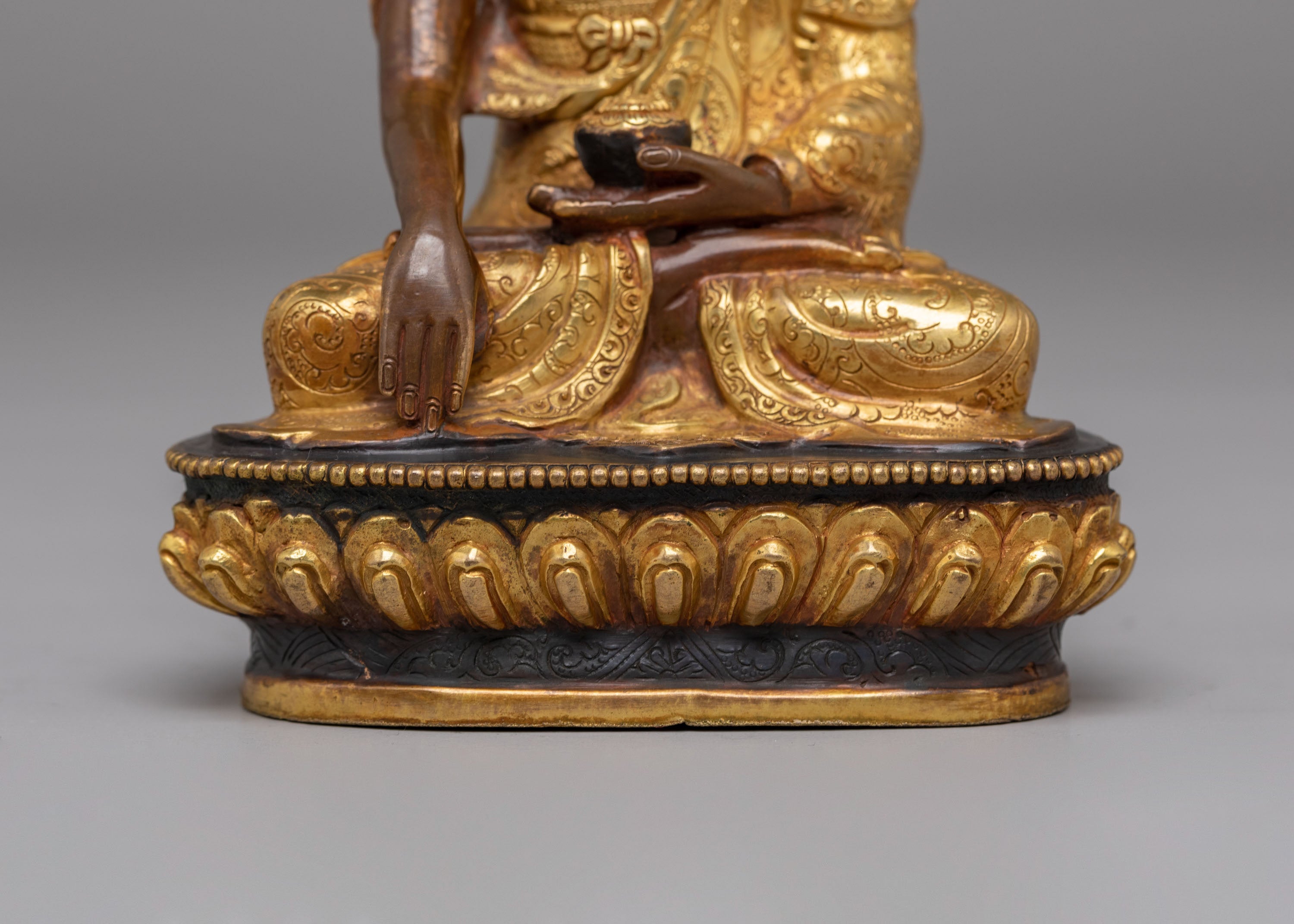 Himalayan Altar Shakyamuni Buddha Statue | Oxidized Copper Body with 24K Gold Plating