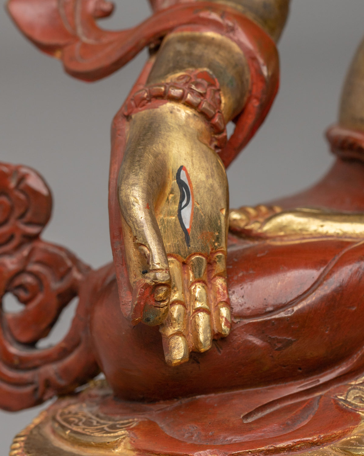 White Tara Seven Eyes Statue | Traditional Handcrafted Artwork