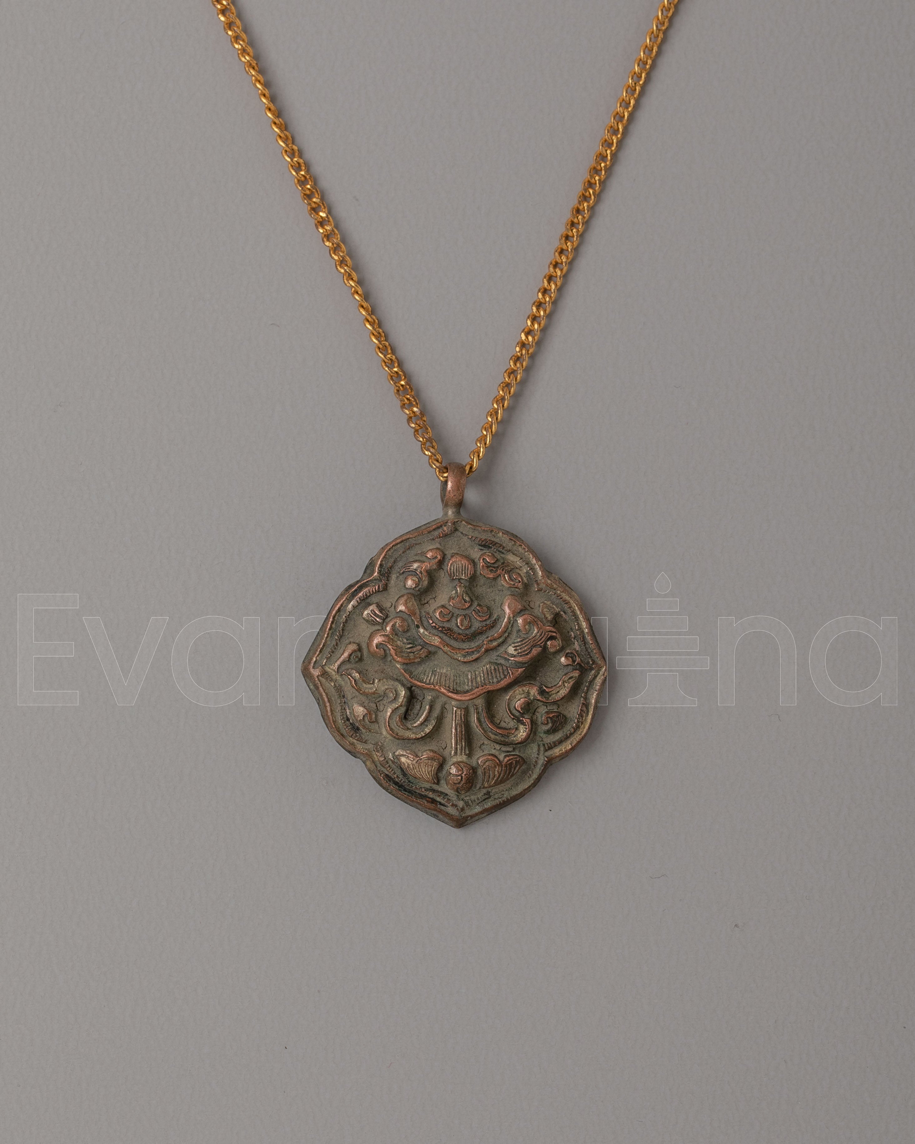 Treasure Vase Pendant 