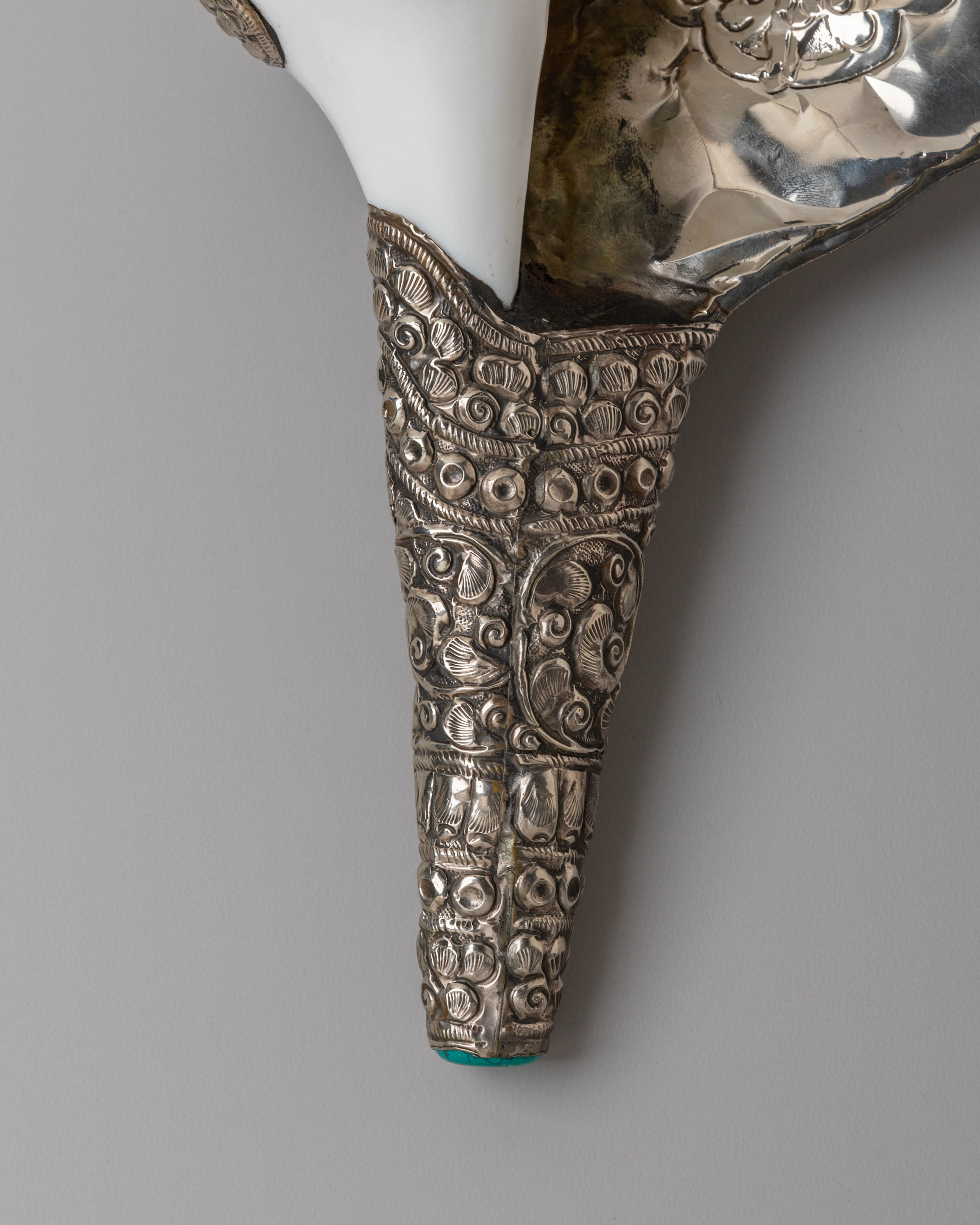 Buddhist Handcrafted Conch | Vajrayana Ritual Instrument