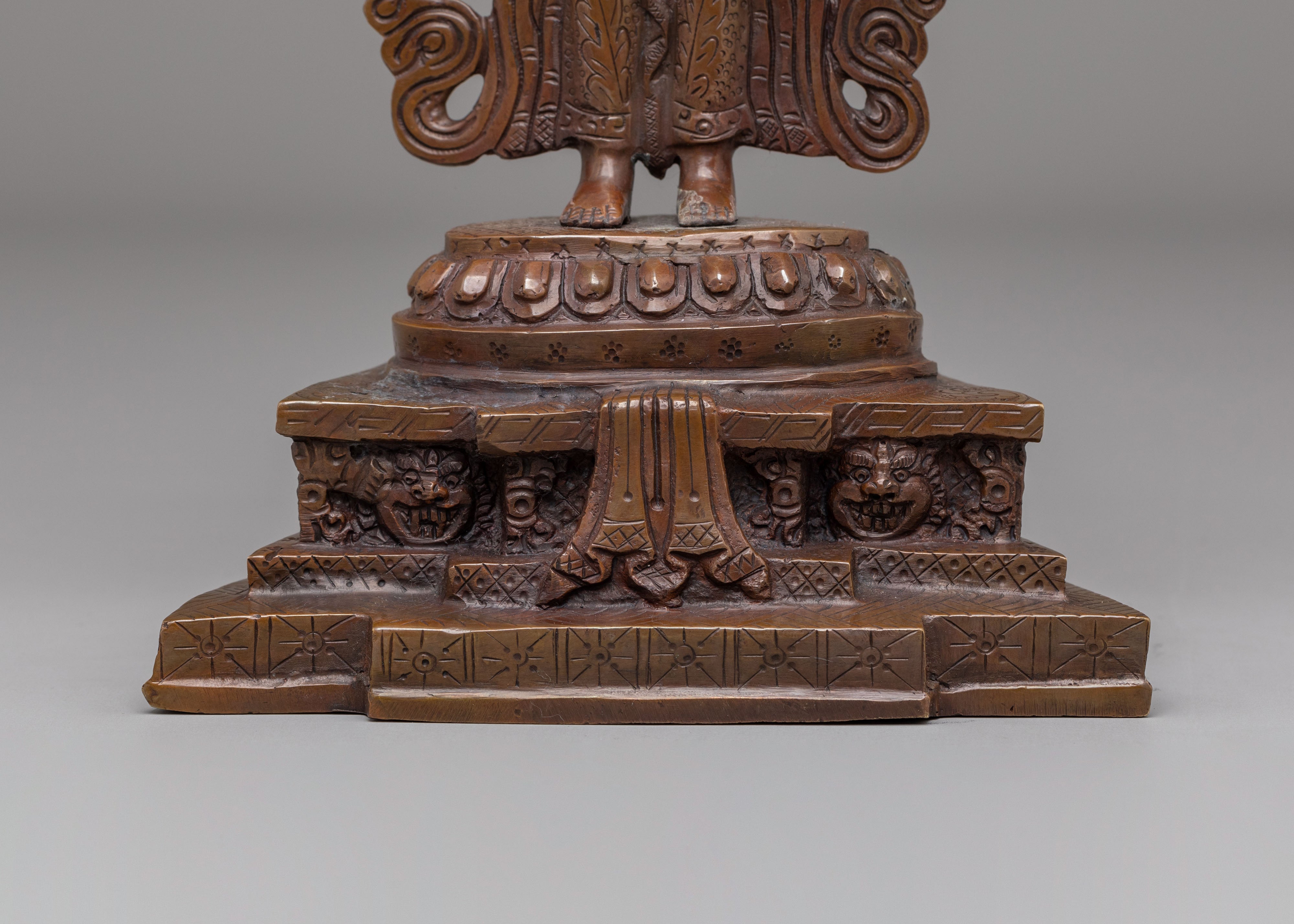Thousand Armed Chenrezig Statue | Tibetan Avalokiteshvara Sculpture