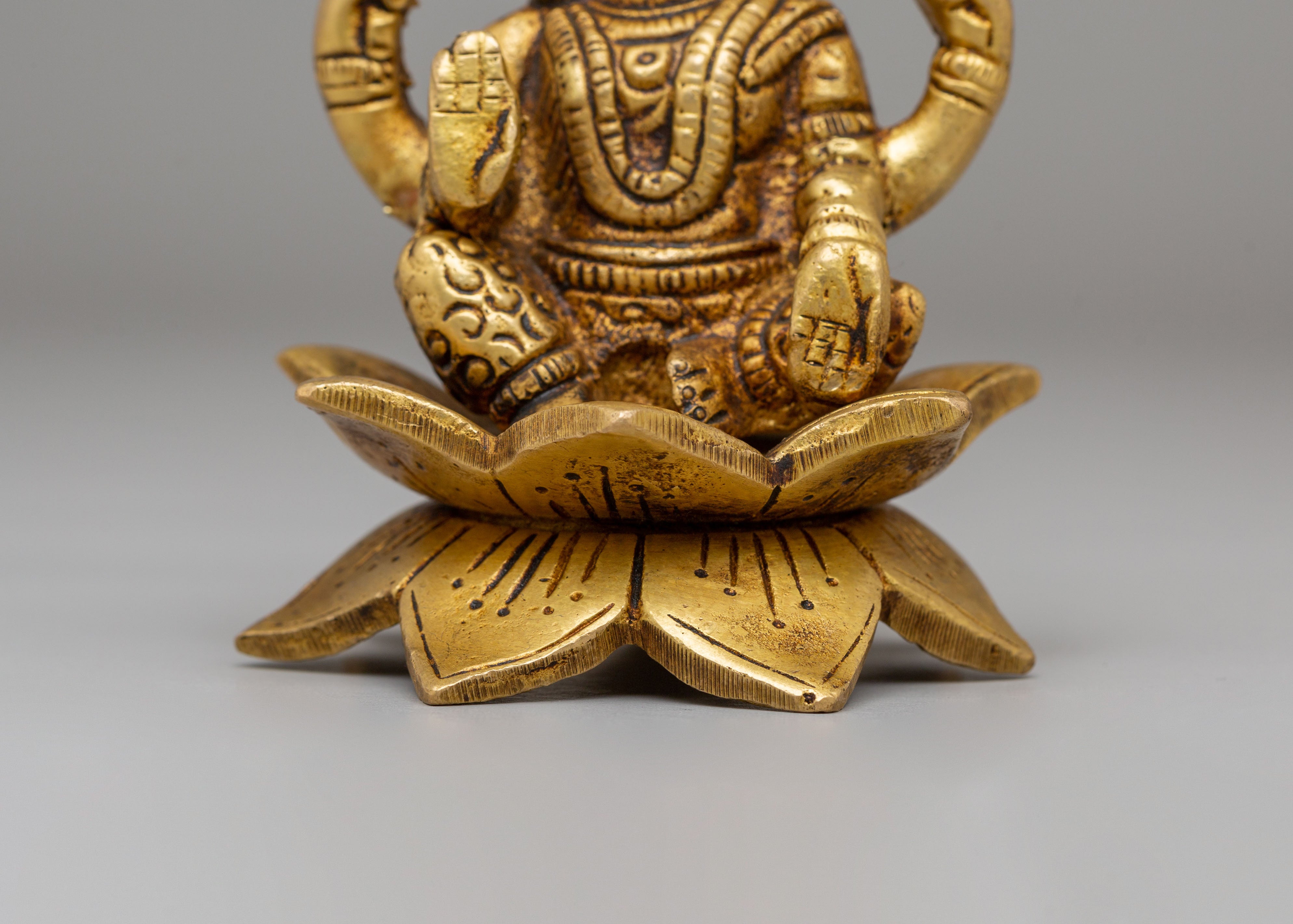 Handcrafted Laxmi Deity Statue | Elegant Home Decor