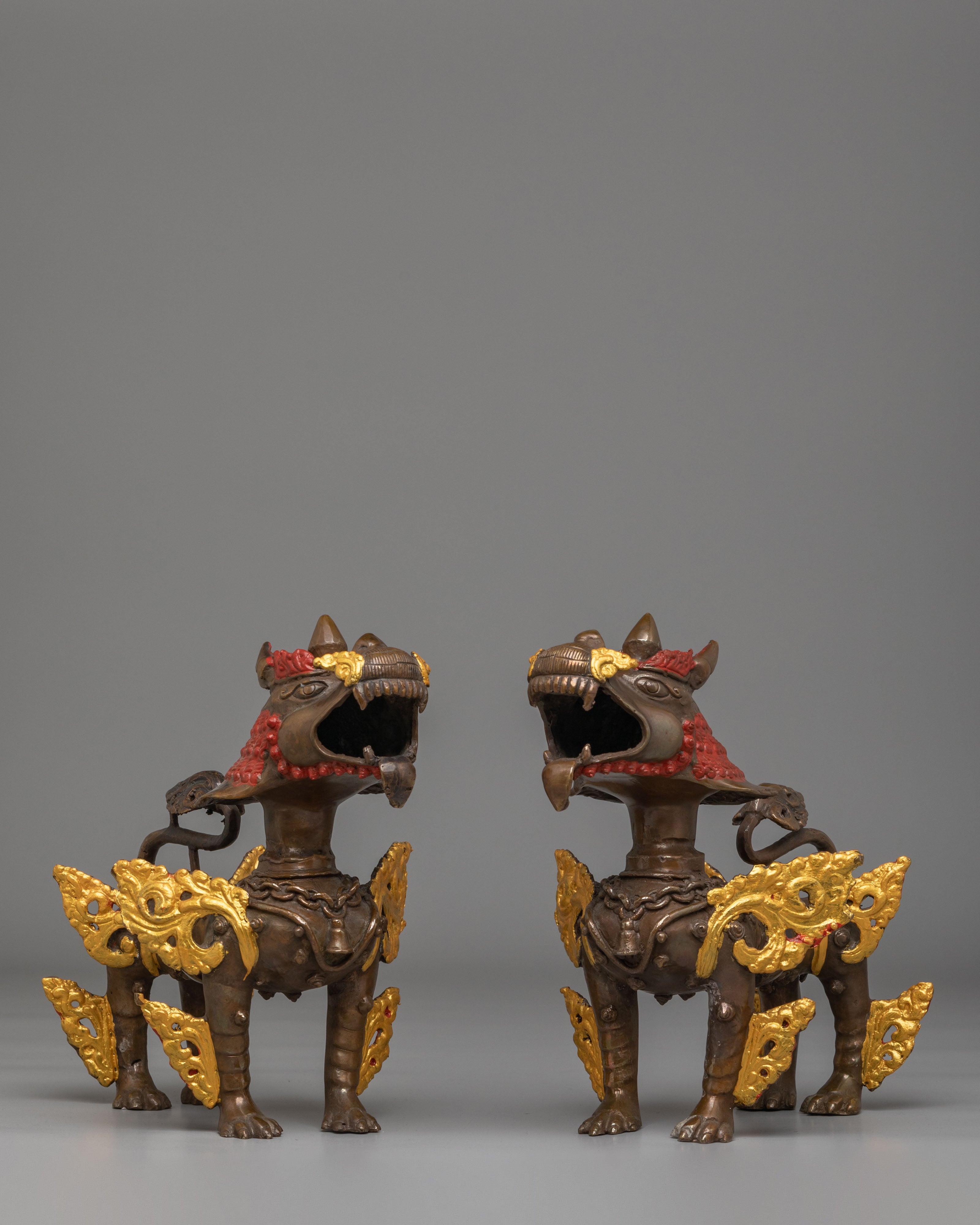 Himalayan Guardian Lion Statue Pair | Symbolic Lion Figurine Set for Spiritual Decor