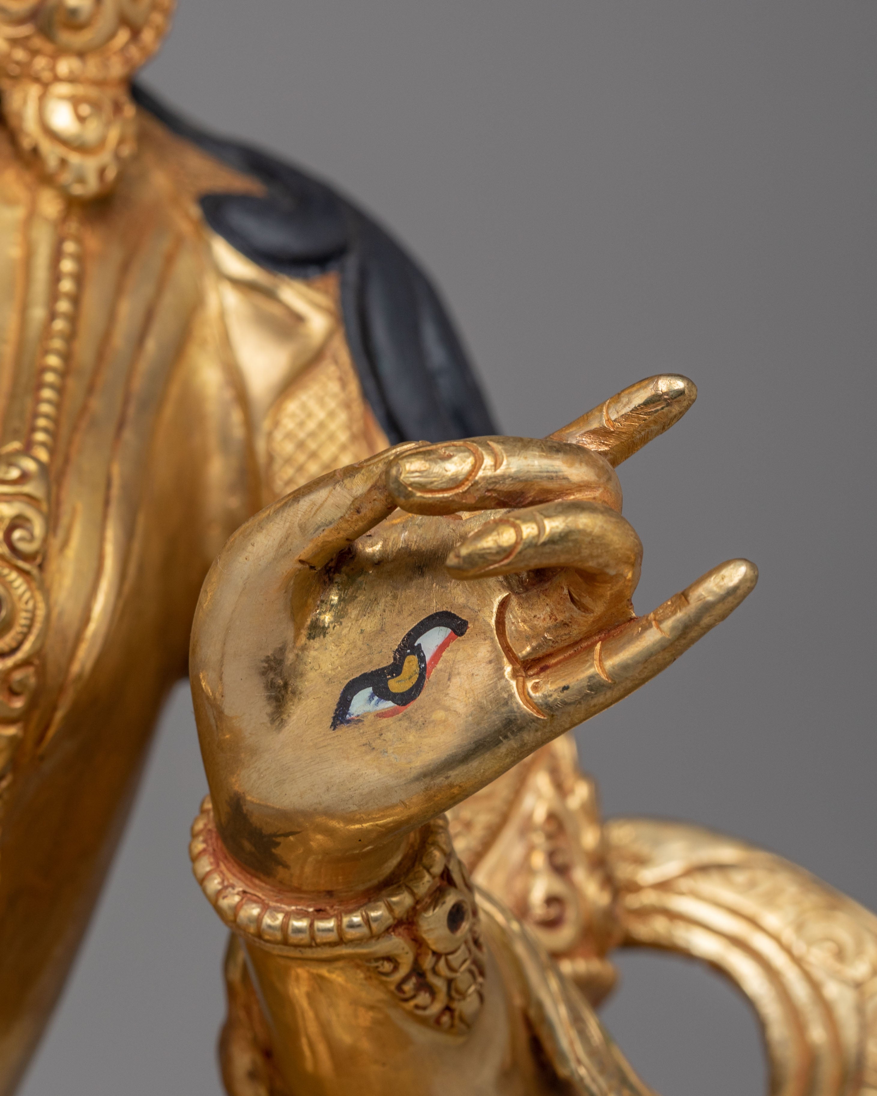 Goddess Dukar Statue for Protection | Sitatapatra Protector Goddess Artwork