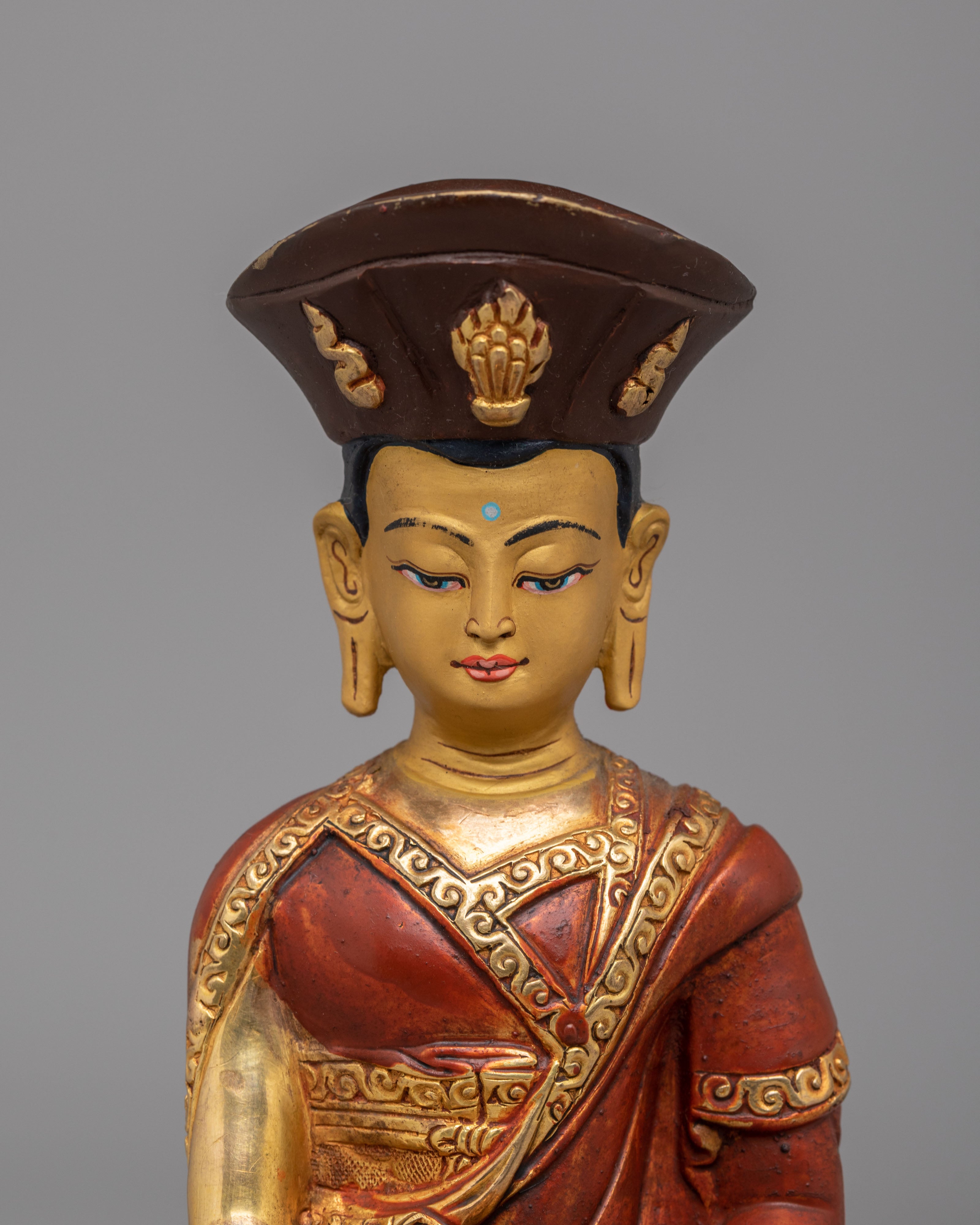 Himalayan Jigten Sumgon Statue | Drikung Kagyu Master