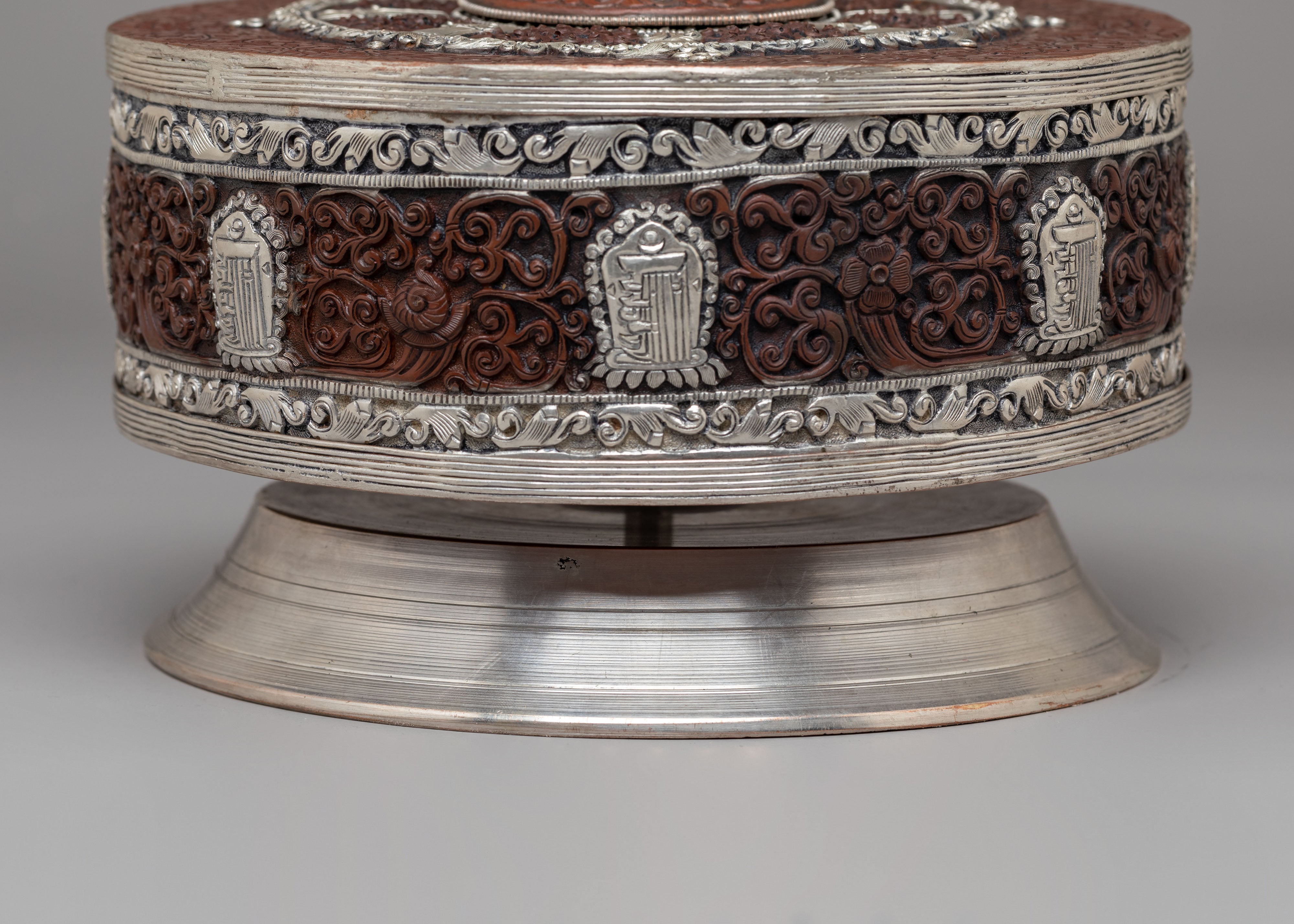 Decorative Prayer Wheel for Altar | Spiritual Meditation Tool