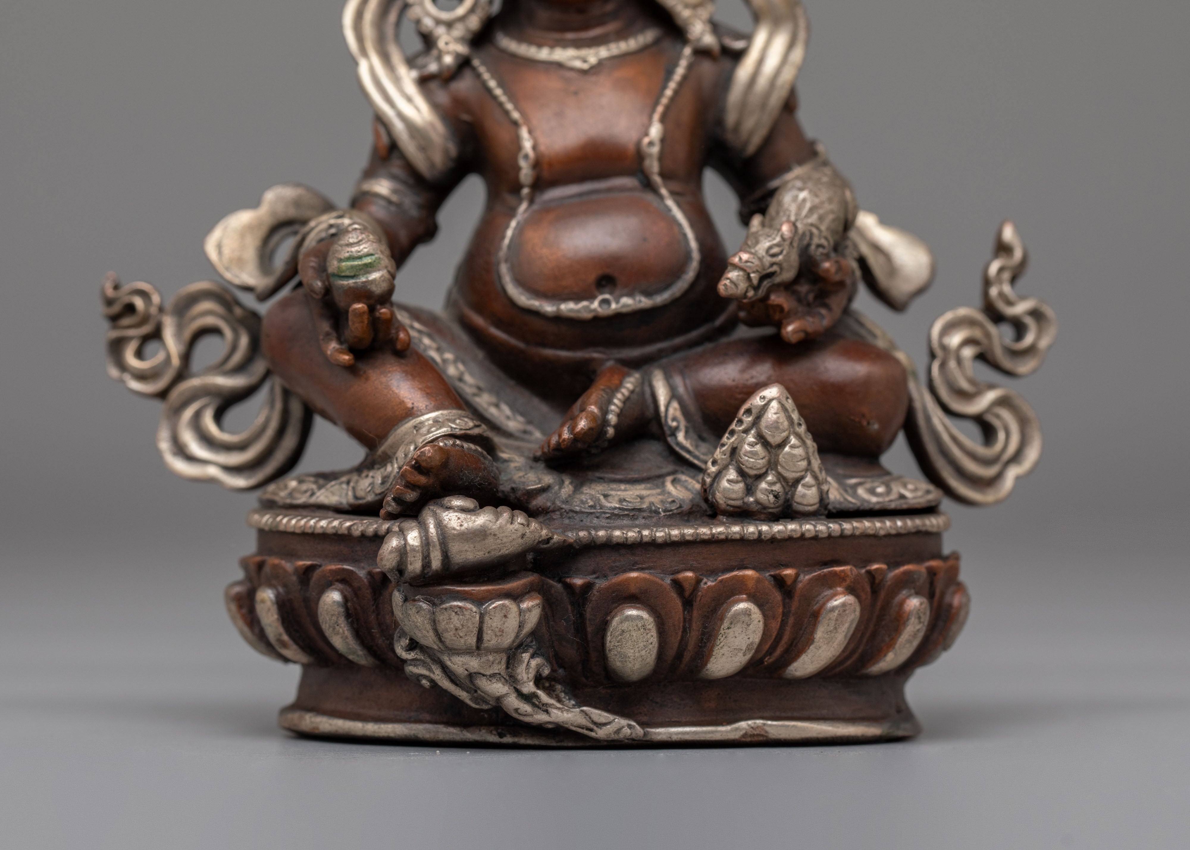 Himalayan Dzambhala Statue | Wealth Deity Sculpture