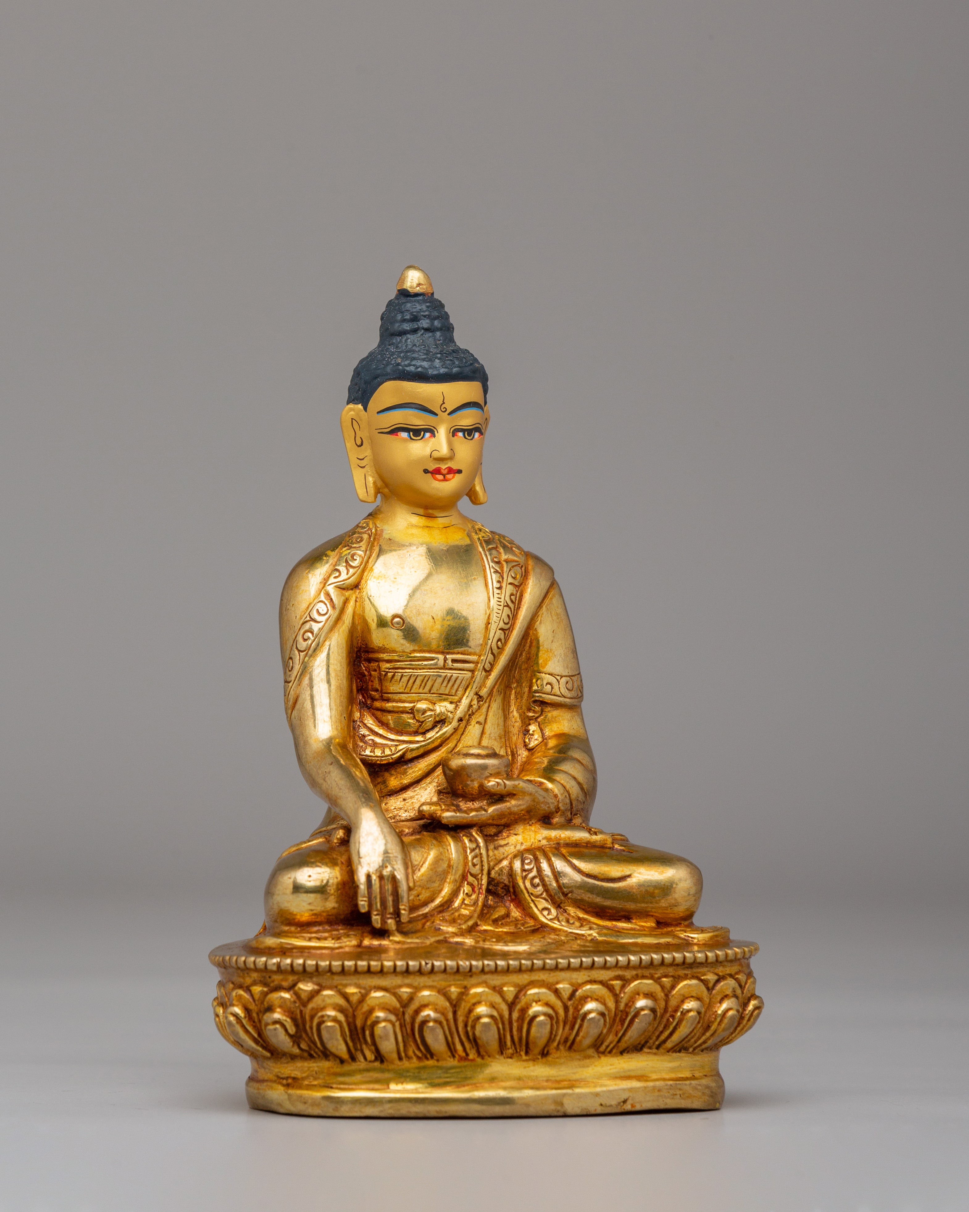Golden Shakyamuni Buddha Statue | Symbol of Enlightenment and Serenity