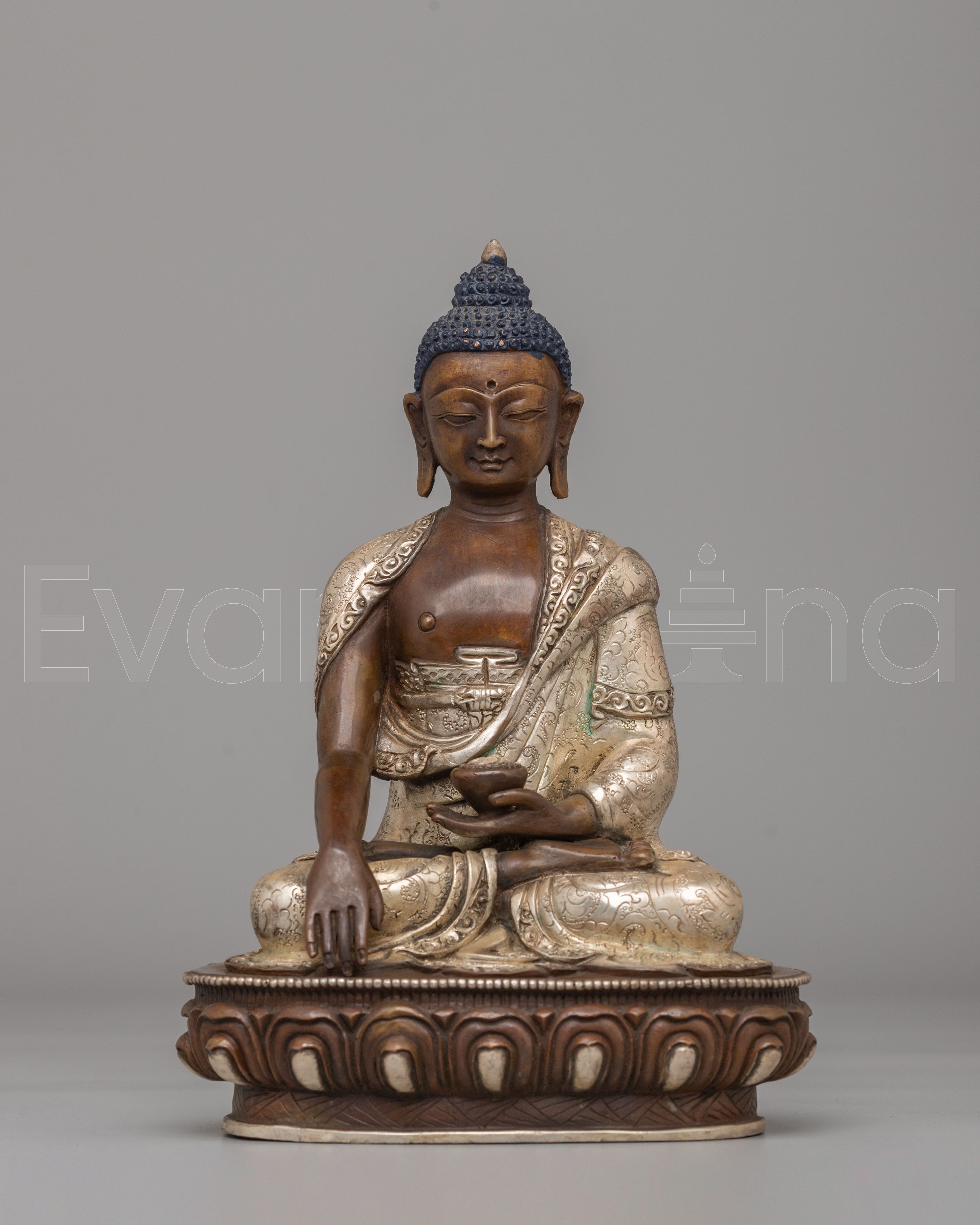 Buddha Shakyamuni Statue