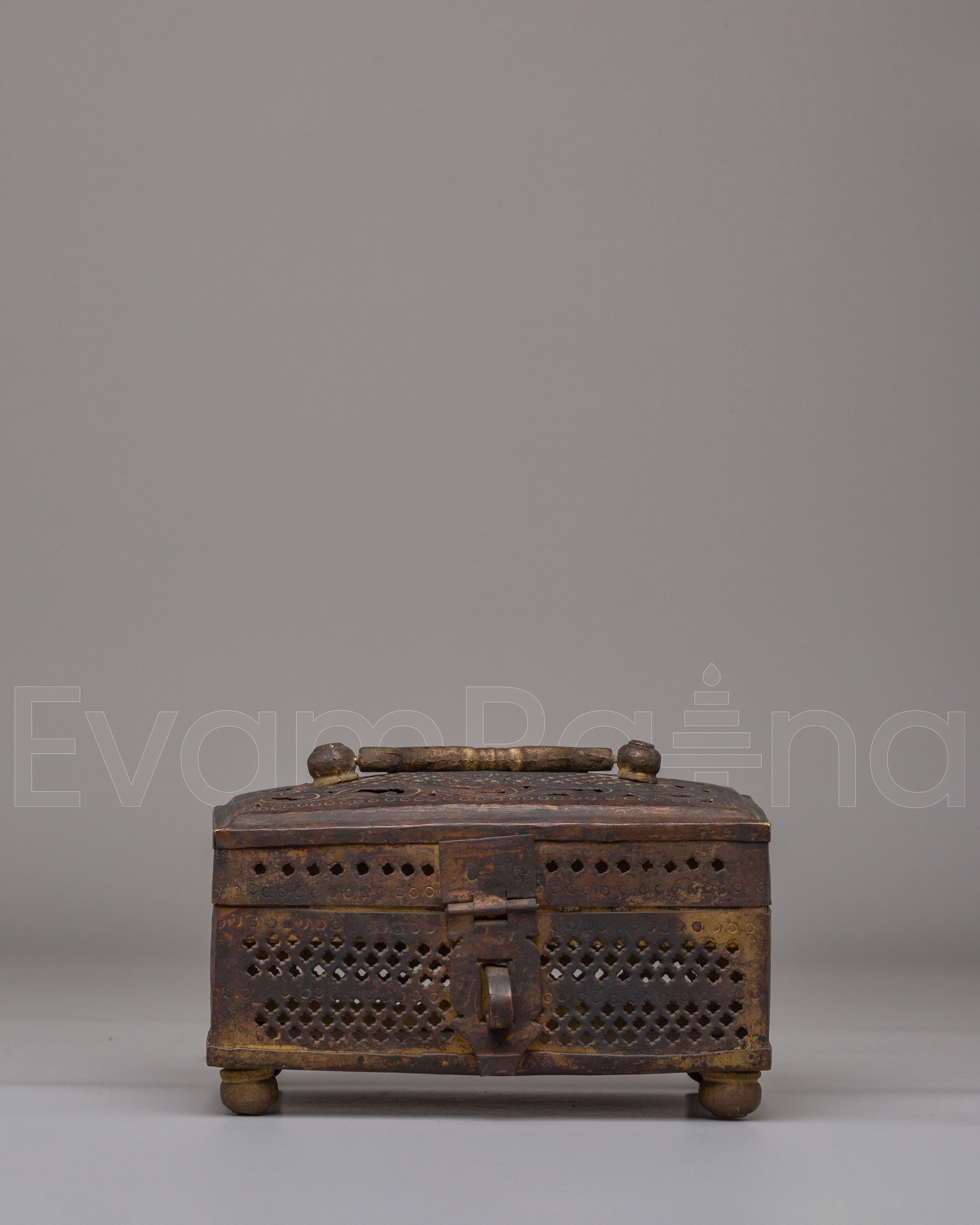 Traditional Jewellery Box 