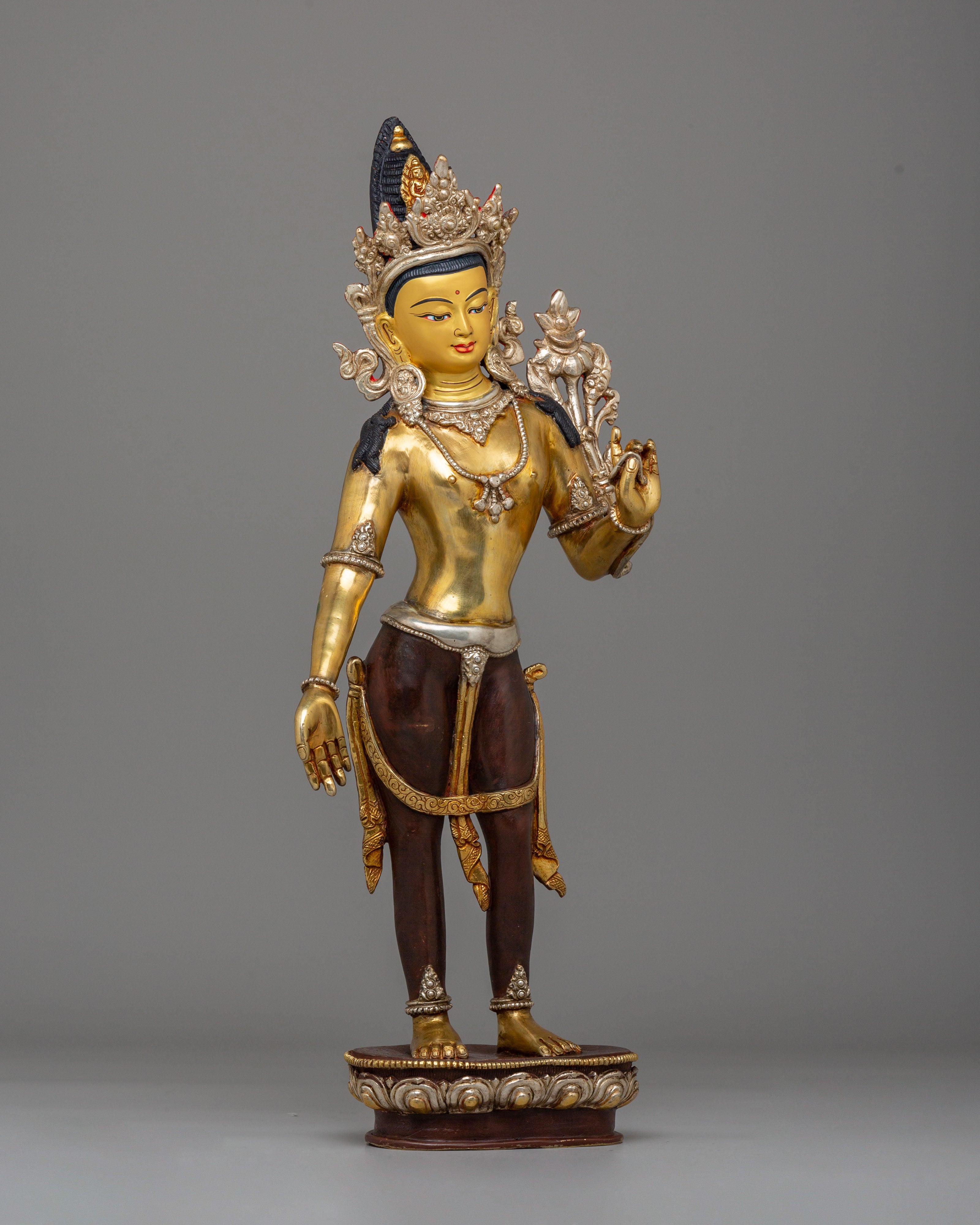Statue of Bodhisattva Lokeshwora | Traditional Buddhist Art