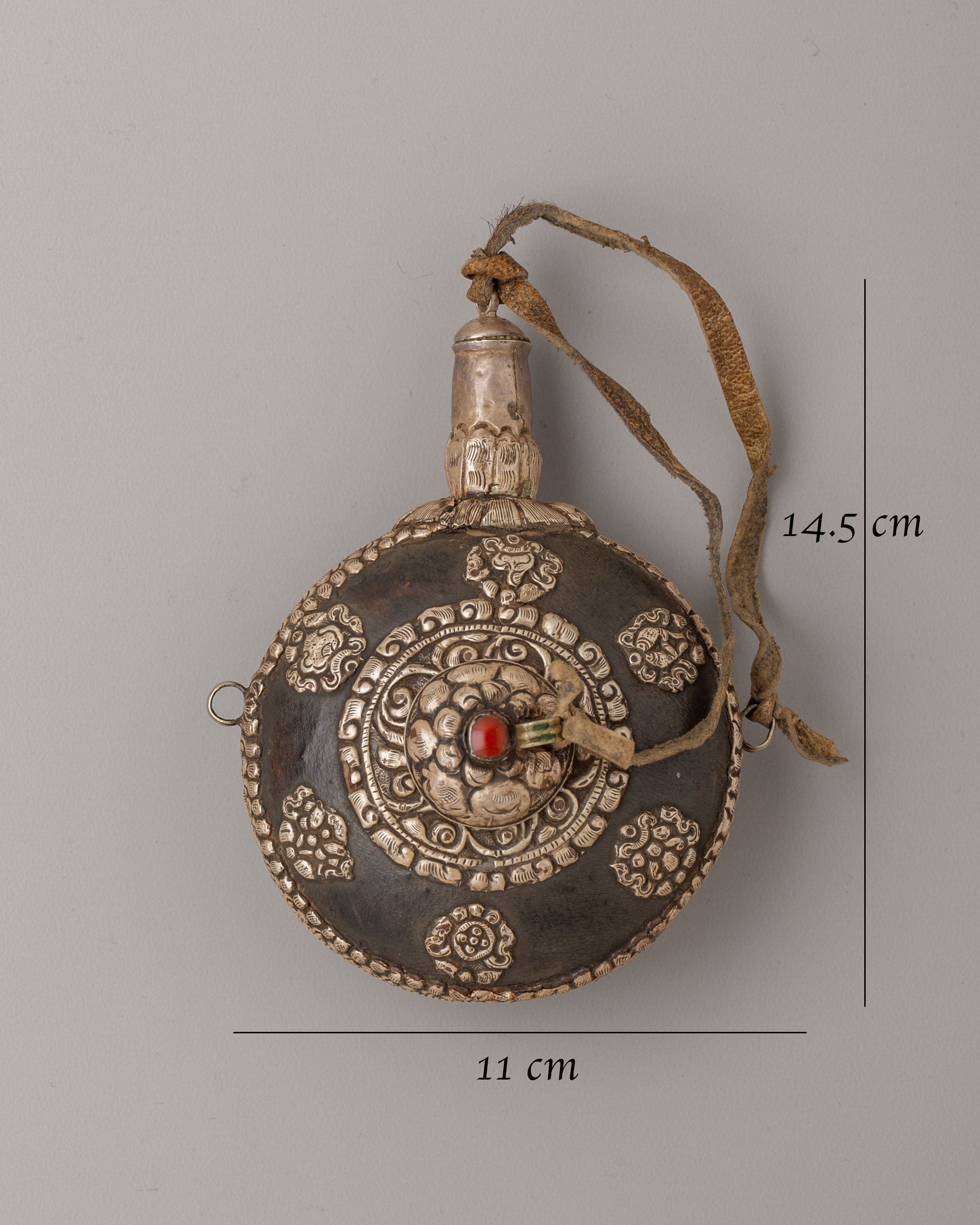 Traditional Snuff Bottle for Decor | Himalayan Antique Art