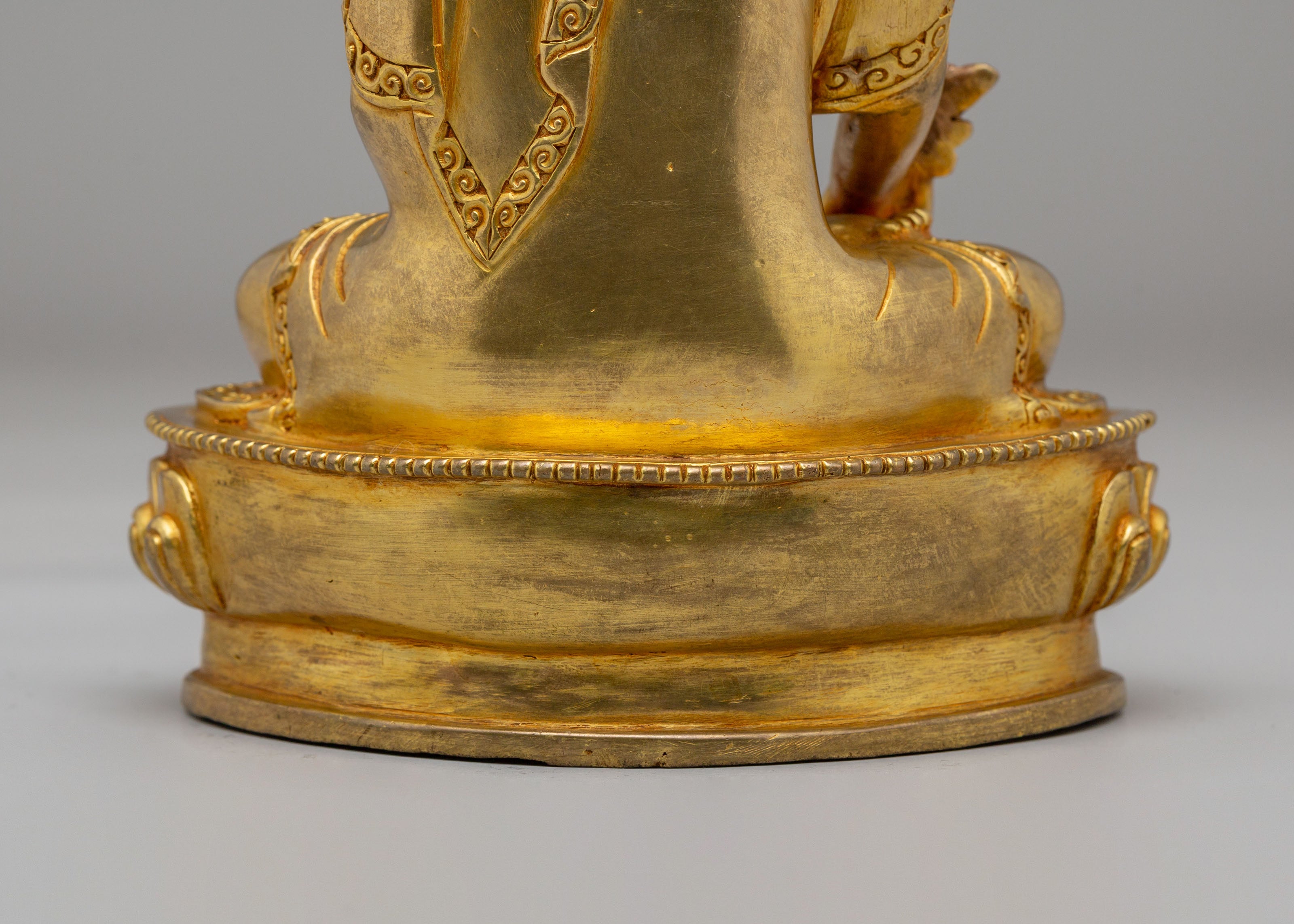 Himalayan Bhaisajyaguru Statue | Symbol of Healing and Inner Peace
