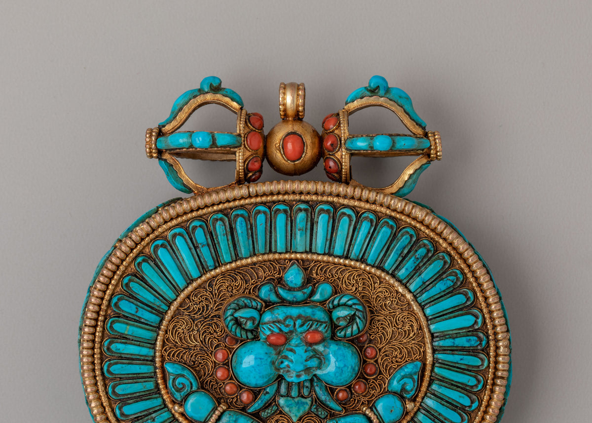 Himalayan Ghau Box Locket | A Sacred Tibetan Amulet with Cheppu Design