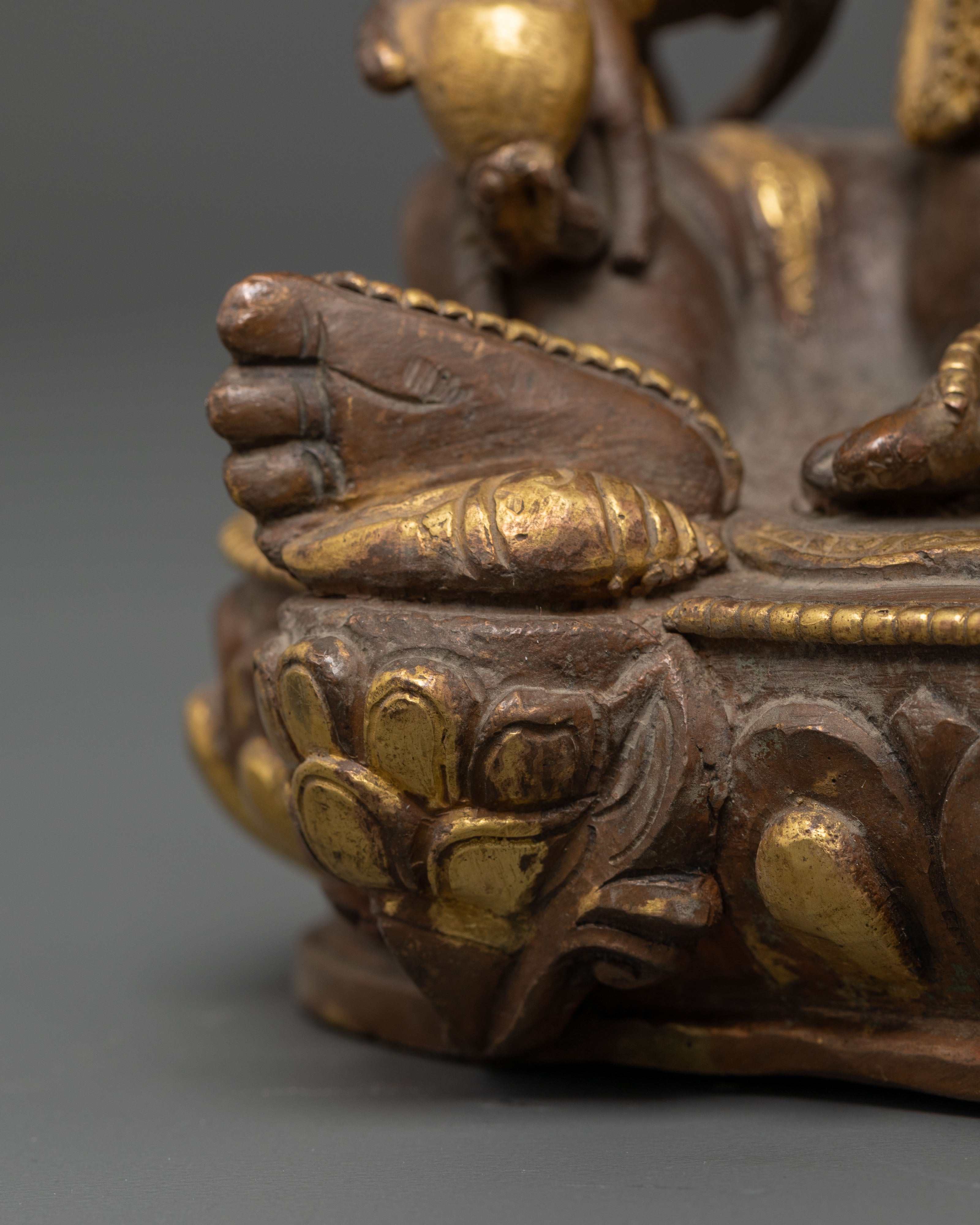 Spiritual Dzambhala Deity Statue | Wealth Deity Sculpture