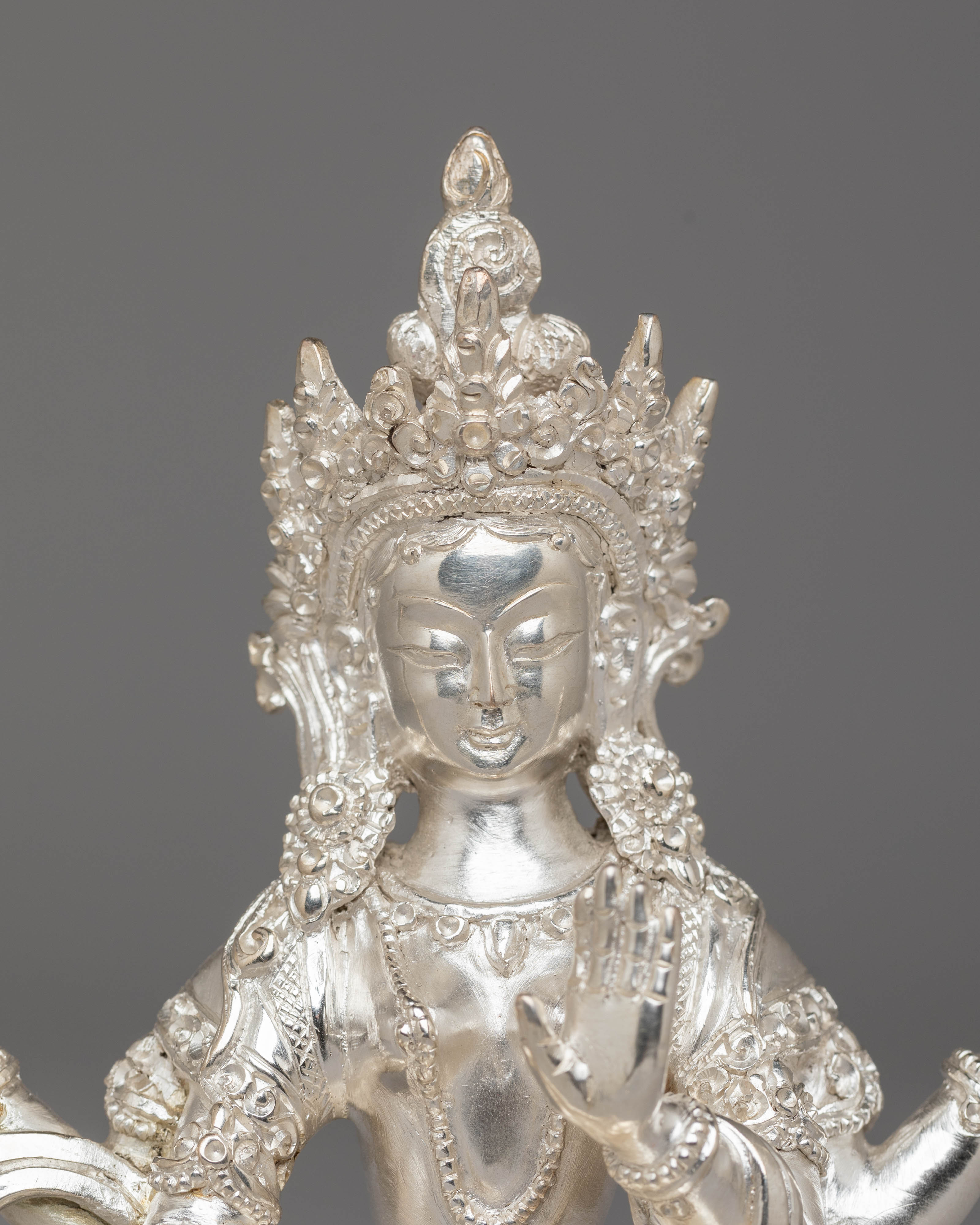 Handcrafted Silver Hindu Deity Laxmi | The Goddess of Wealth