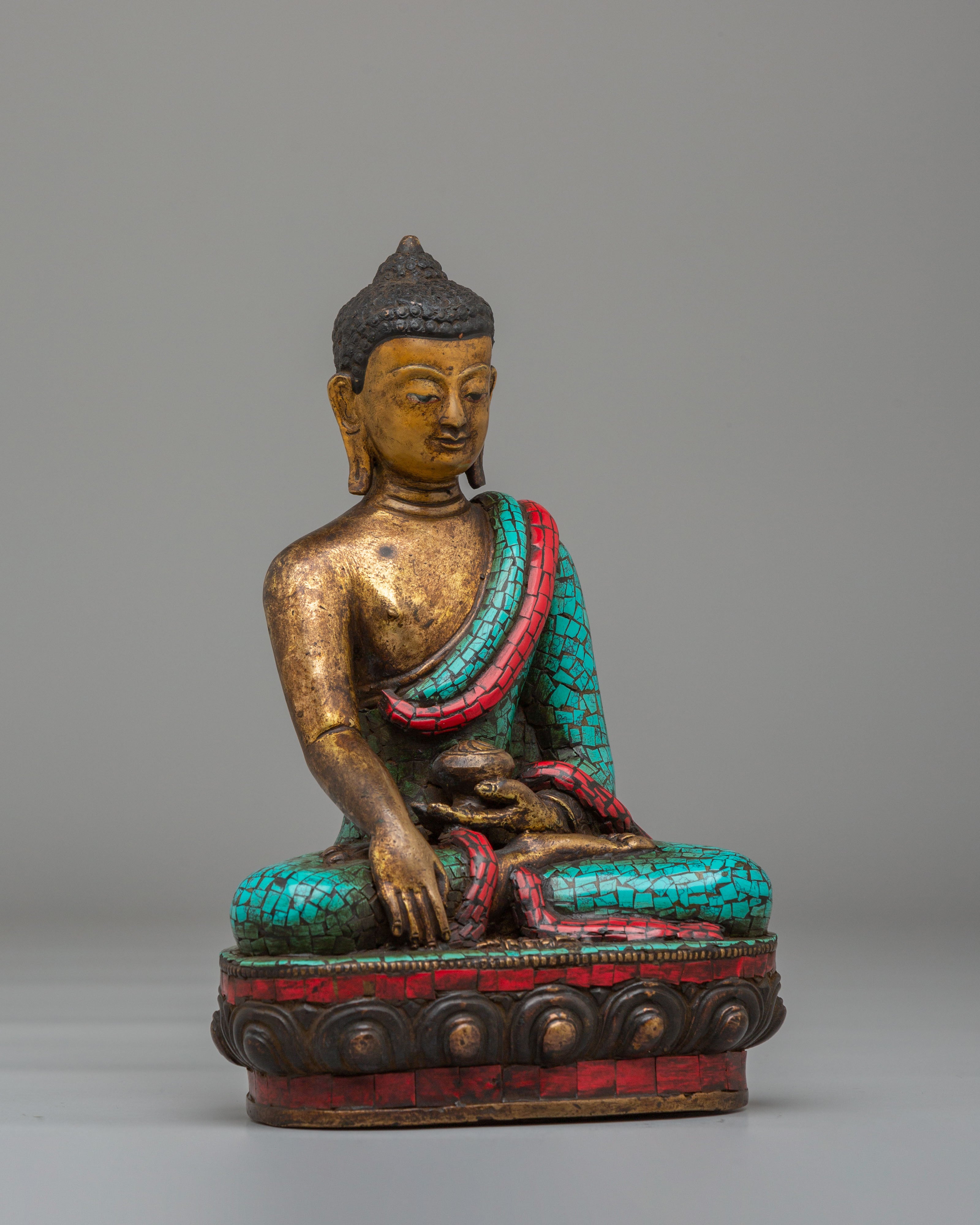 Historical Altar Shakyamuni Buddha Figurine | Traditional Buddha Statue