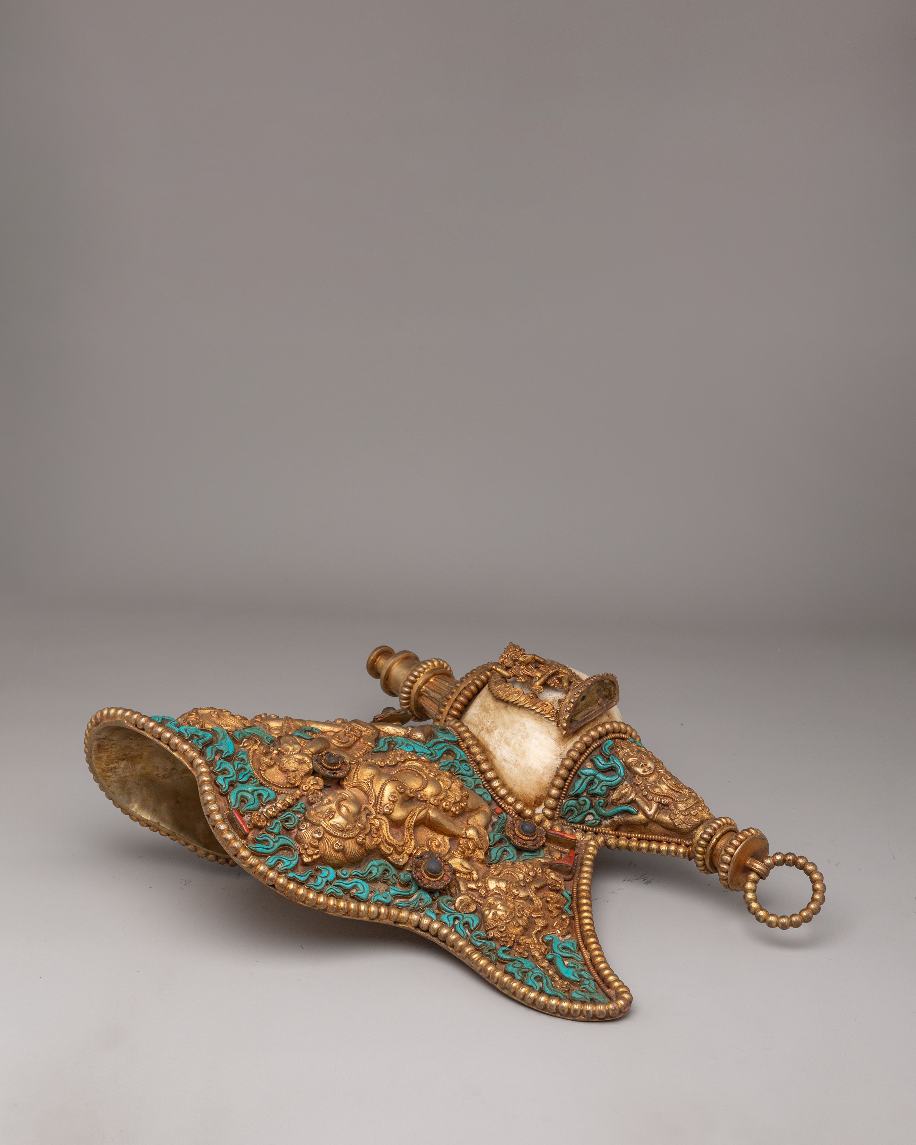 Ritual Conch Shell with Deity Carvings | Sacred Symbol for Spiritual Ceremonies