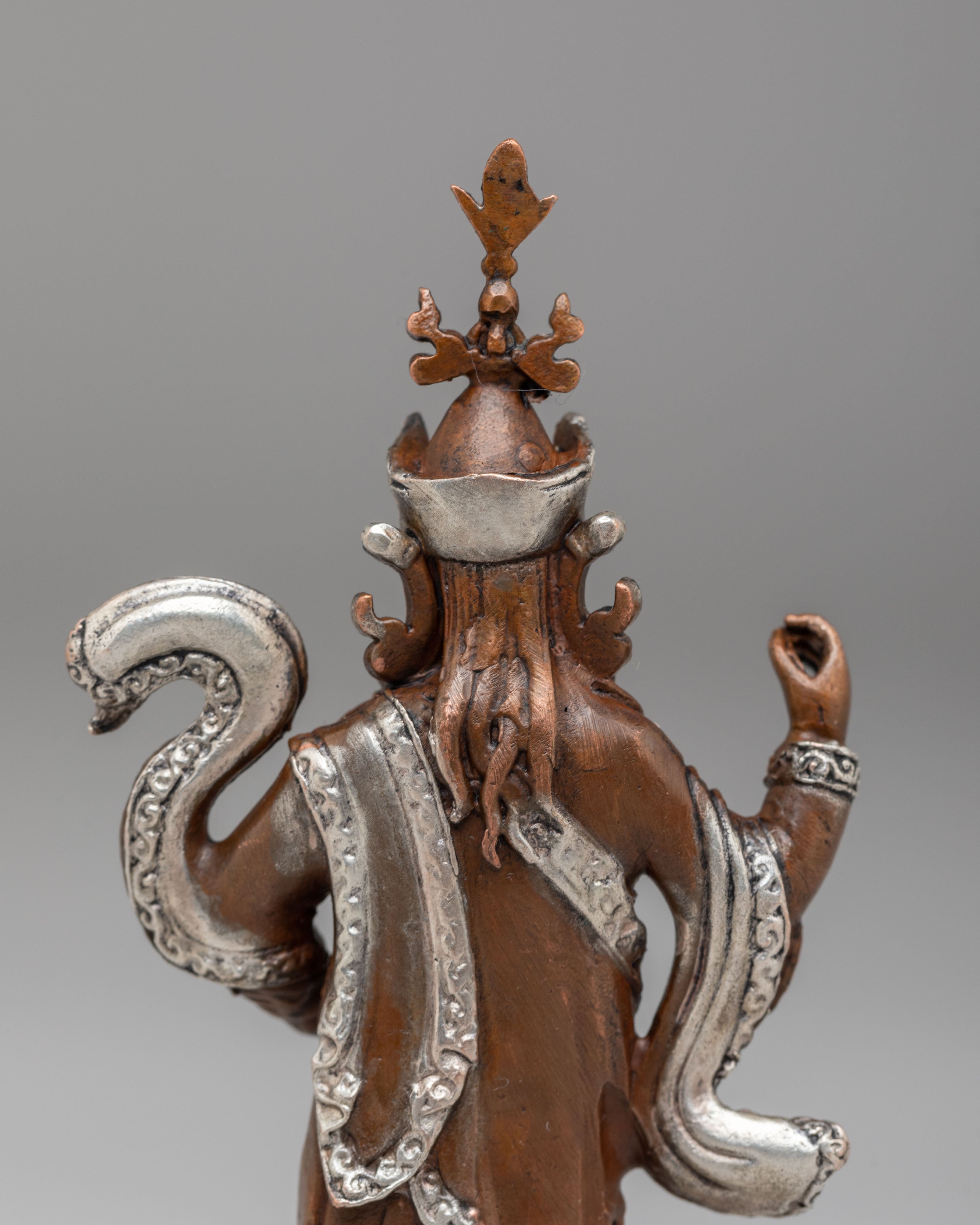 Sacred Standing Padmasambhava Statue | Symbol of Spiritual Enlightenment