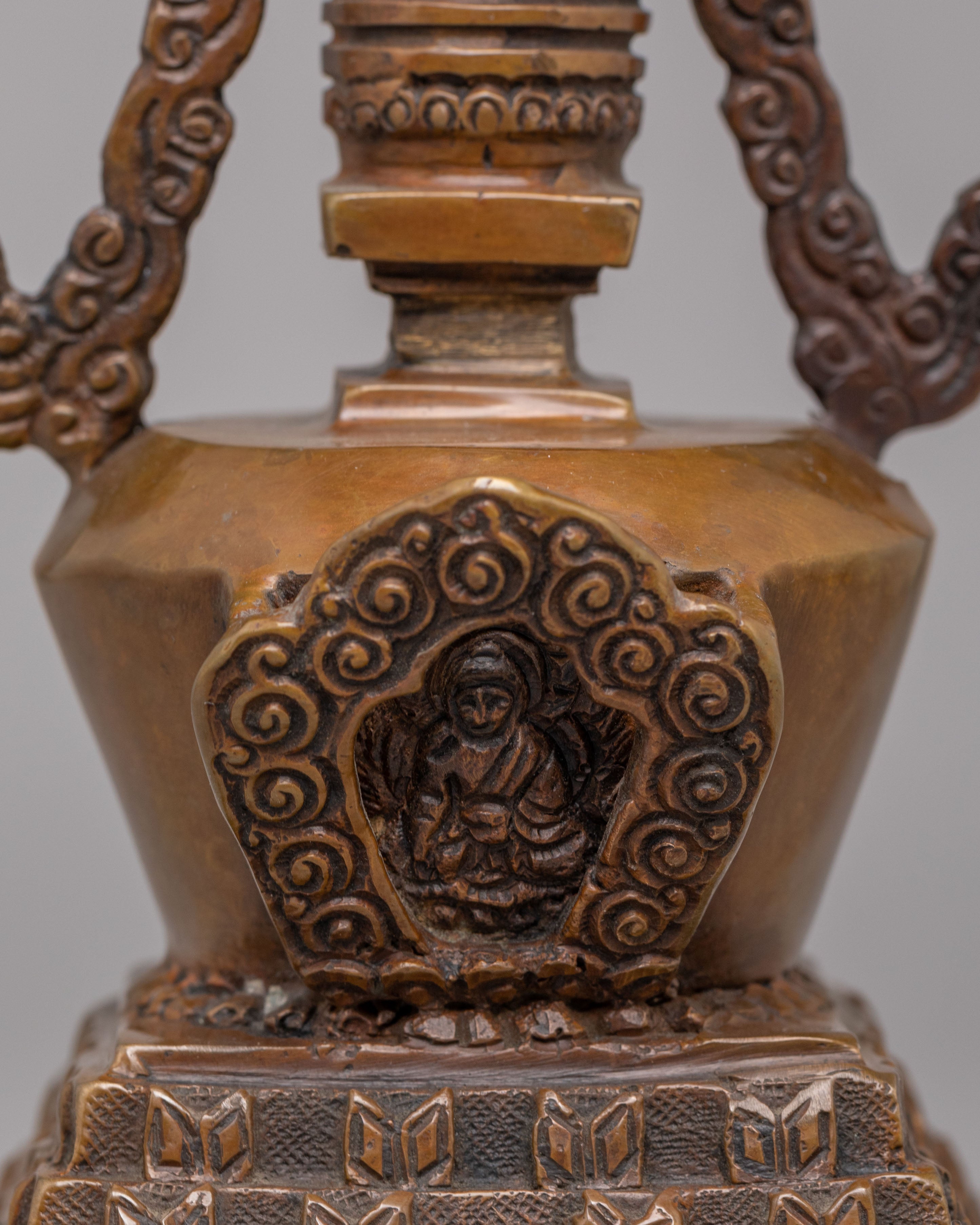 Eight Buddhist stupa set | A Sacred Symbol of Spiritual Enlightenment