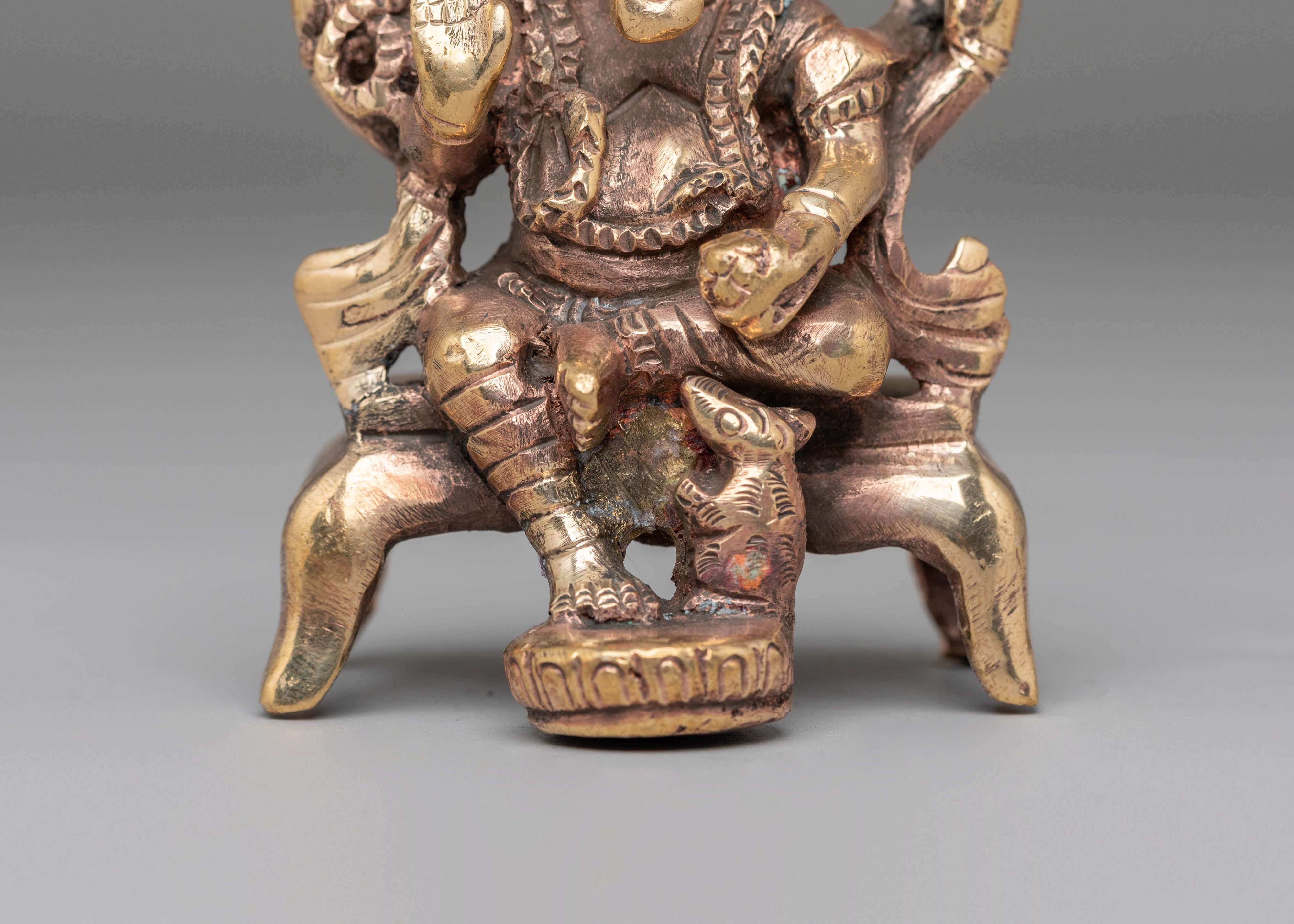 Handcrafted Hindu Ganesh Statue | Spiritual Home Decor