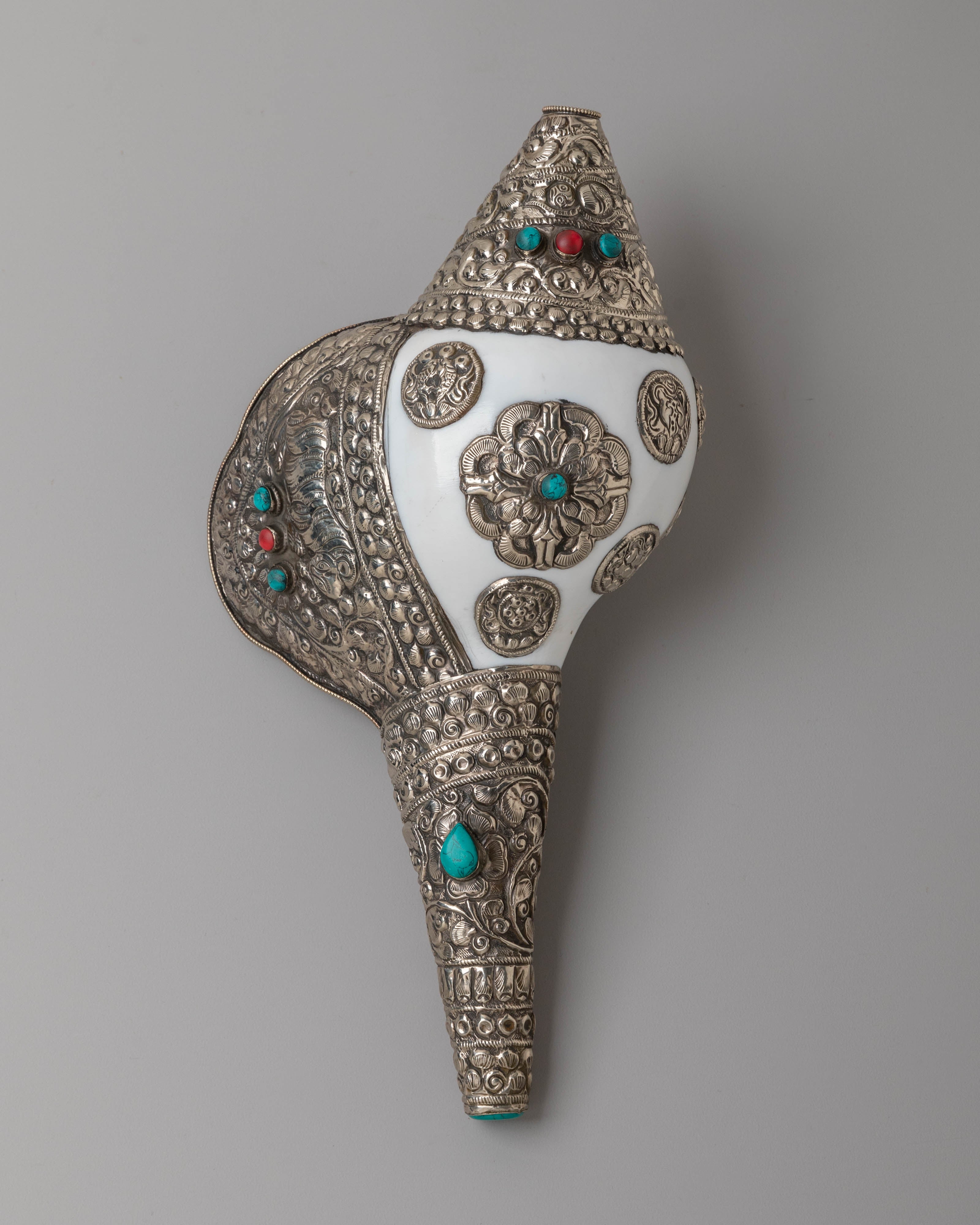 Buddhist Handcrafted Conch | Vajrayana Ritual Instrument