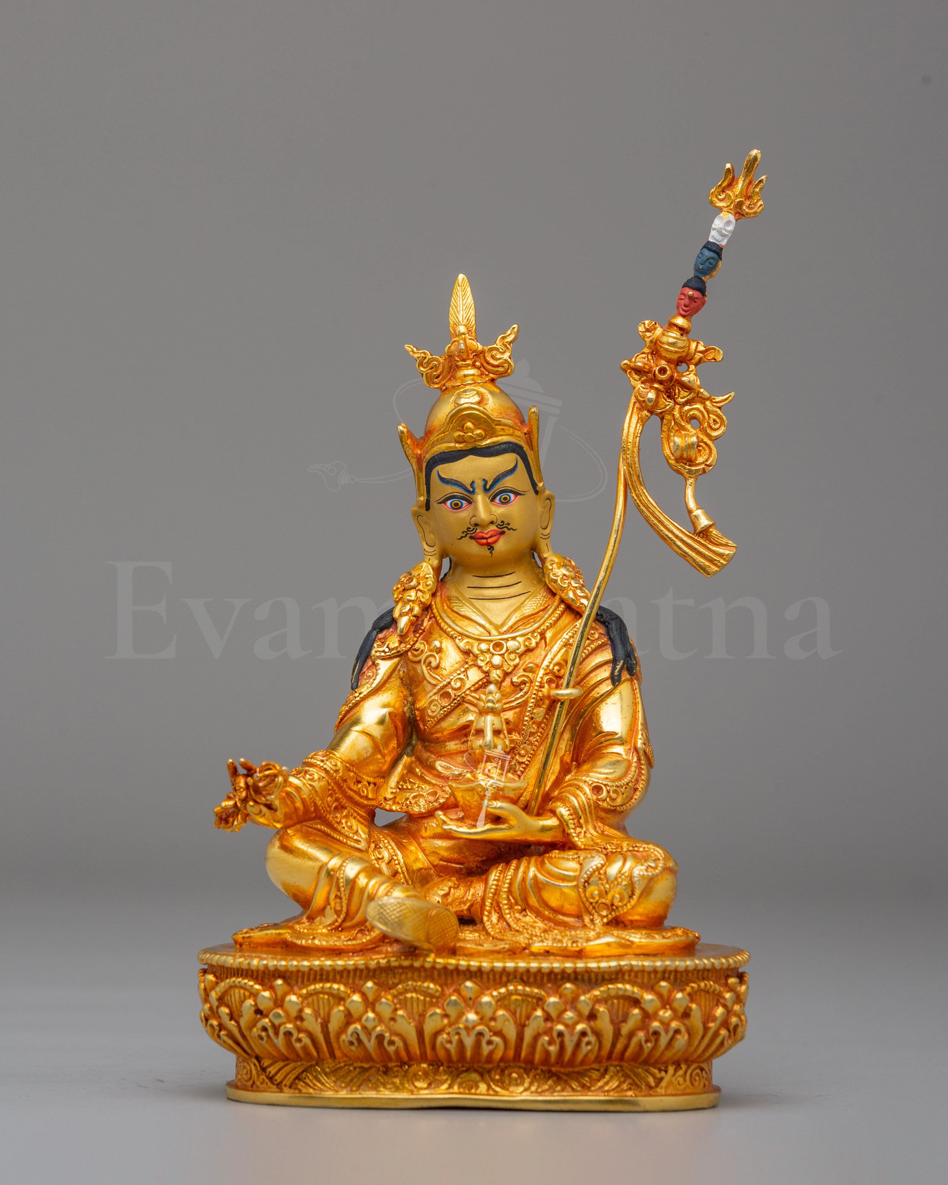 Spiritual Ritual Guru Rinpoche Statue