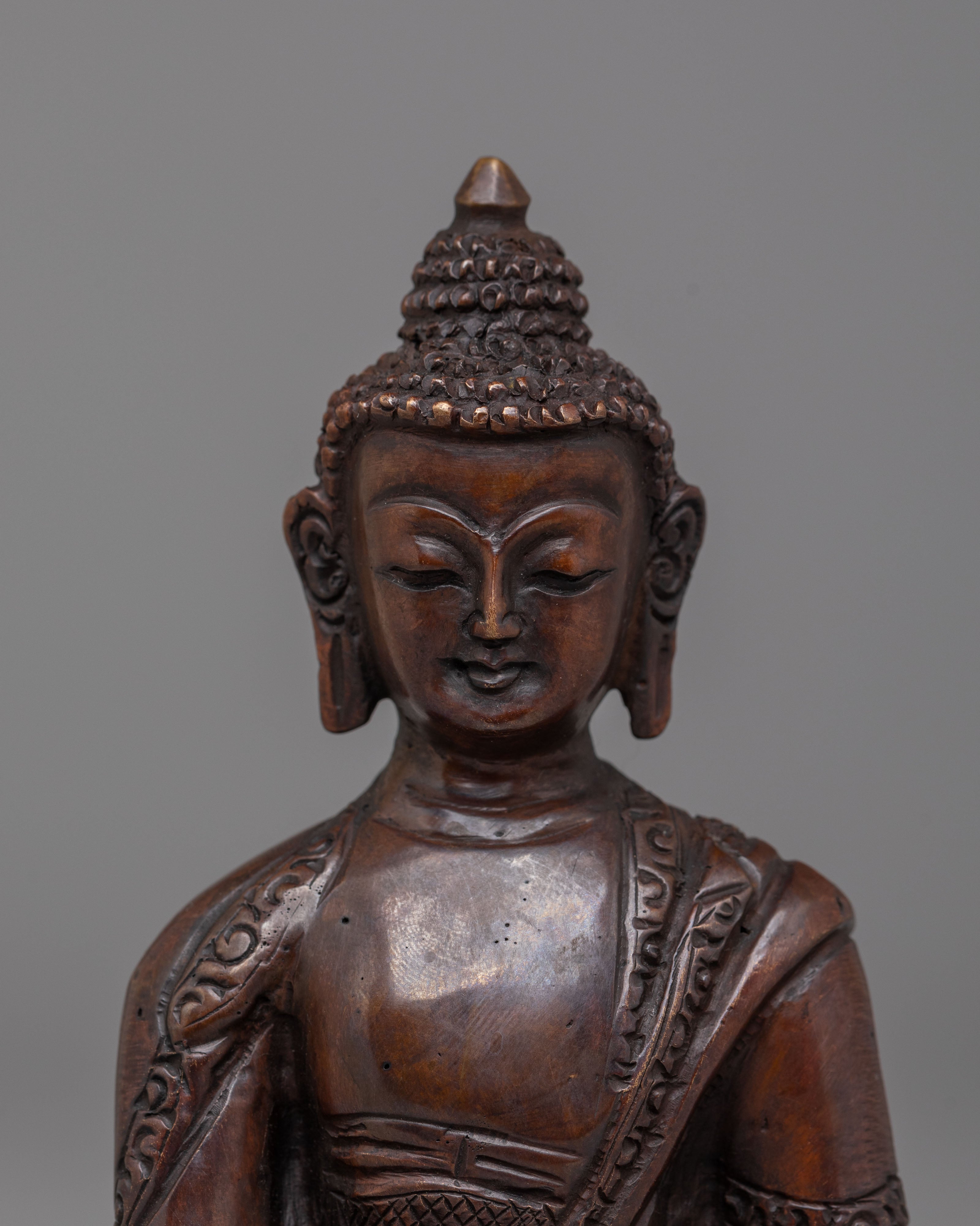 Traditional Buddha Shakyamuni Statue | Symbol of Enlightenment