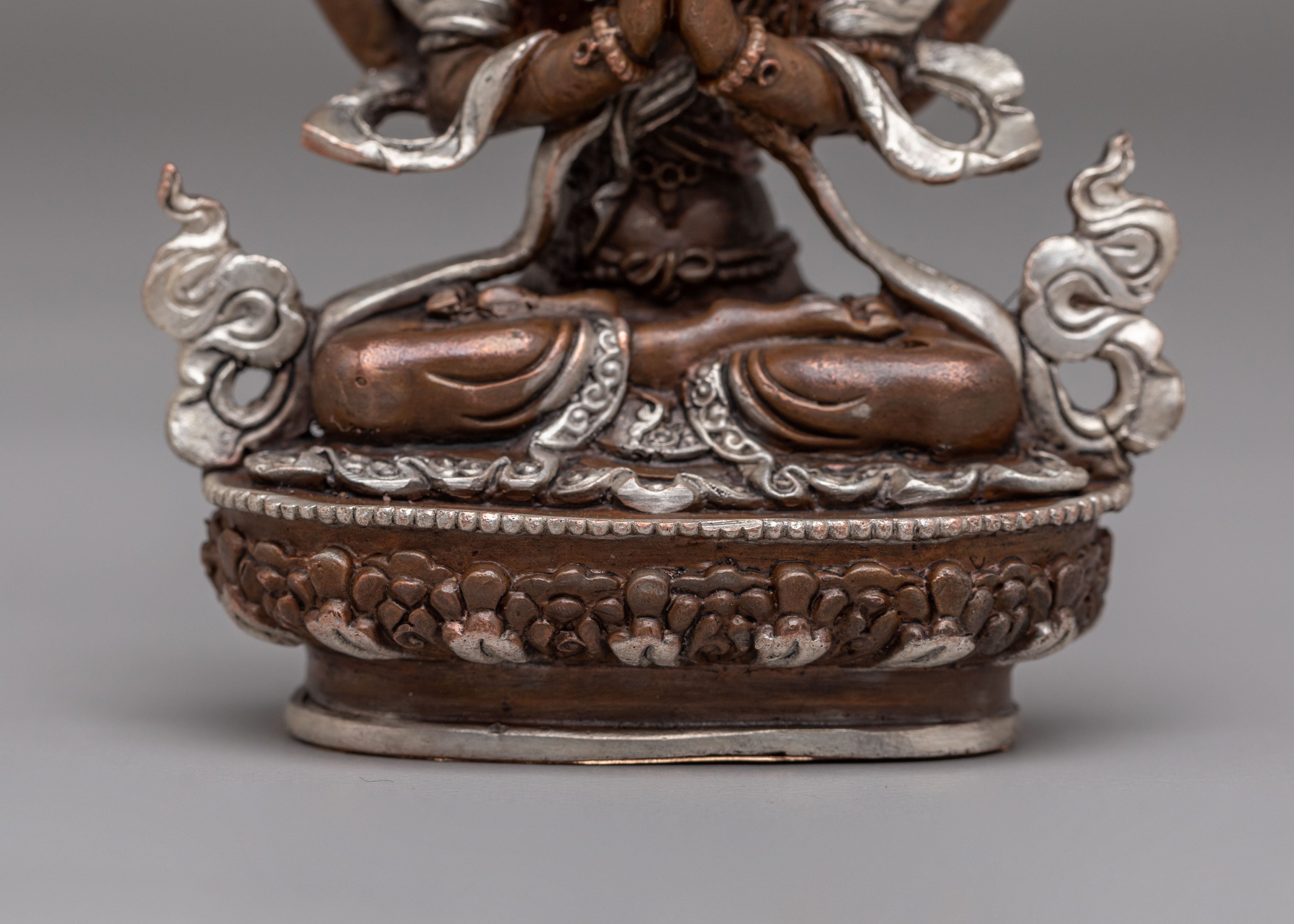 Spiritual Chenrezig Deity Statue | Symbolizing Compassion and Protection