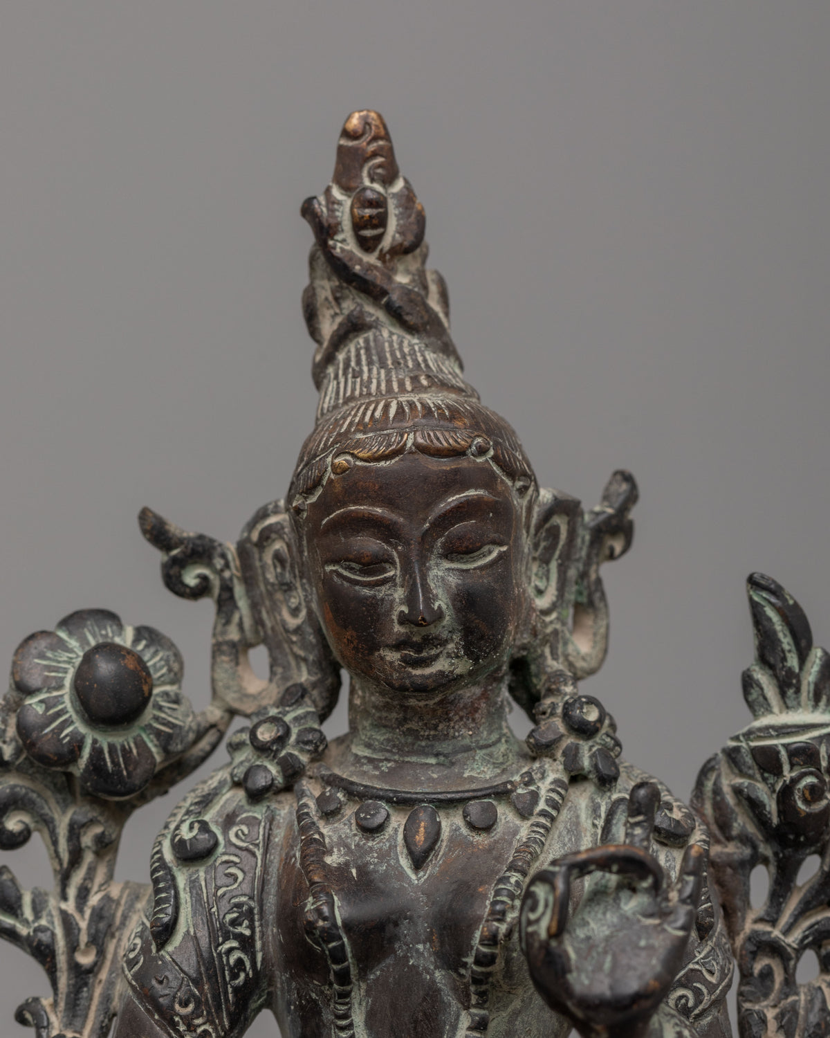 Traditional Green Tara Sculpture | Handcrafted Tibetan Goddess Figurine