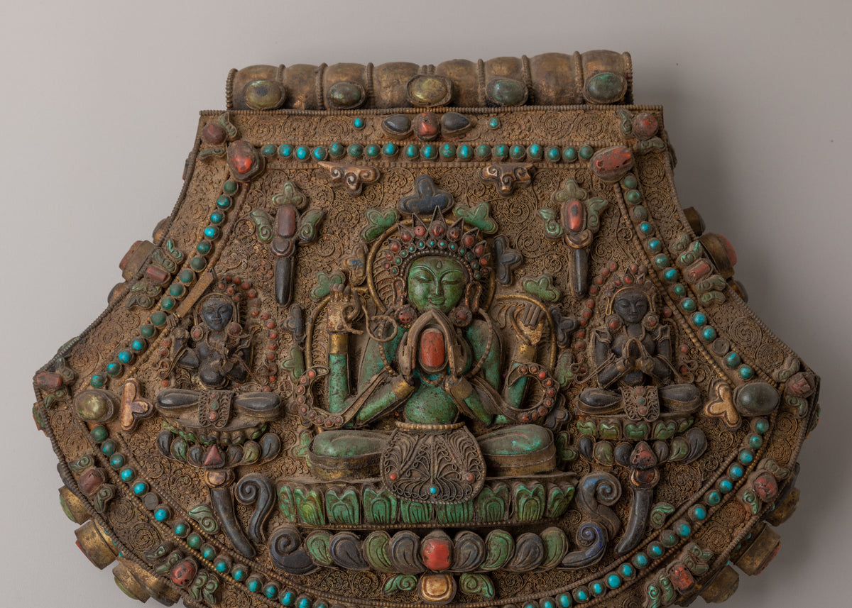 Tibetan Chenrezig Ghau Box Locket | Copper Artwork for Spiritual Devotion