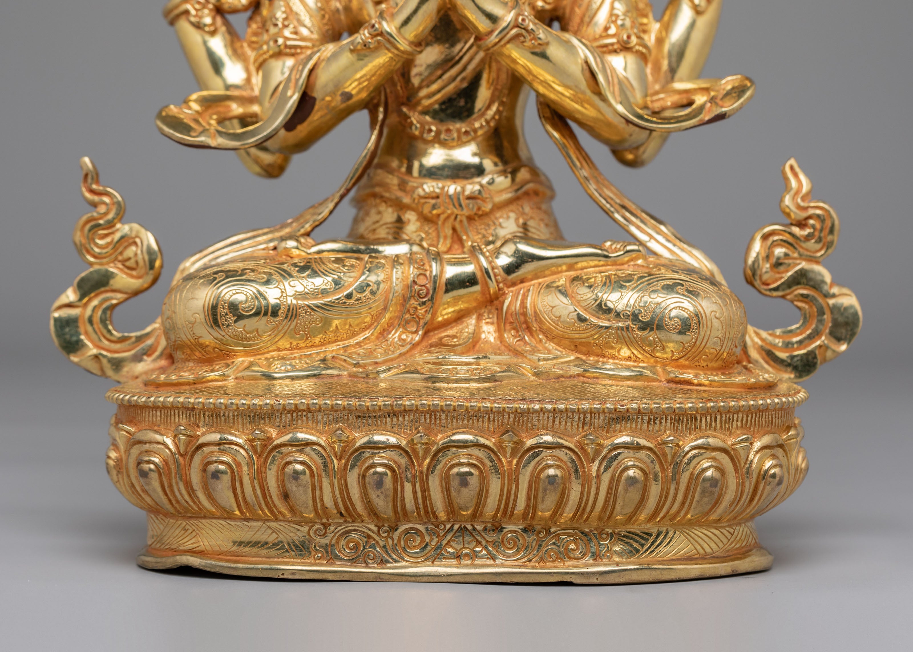 Himalayan Chenrezig Figurine | Traditional Tibetan Avalokiteshvara Statue