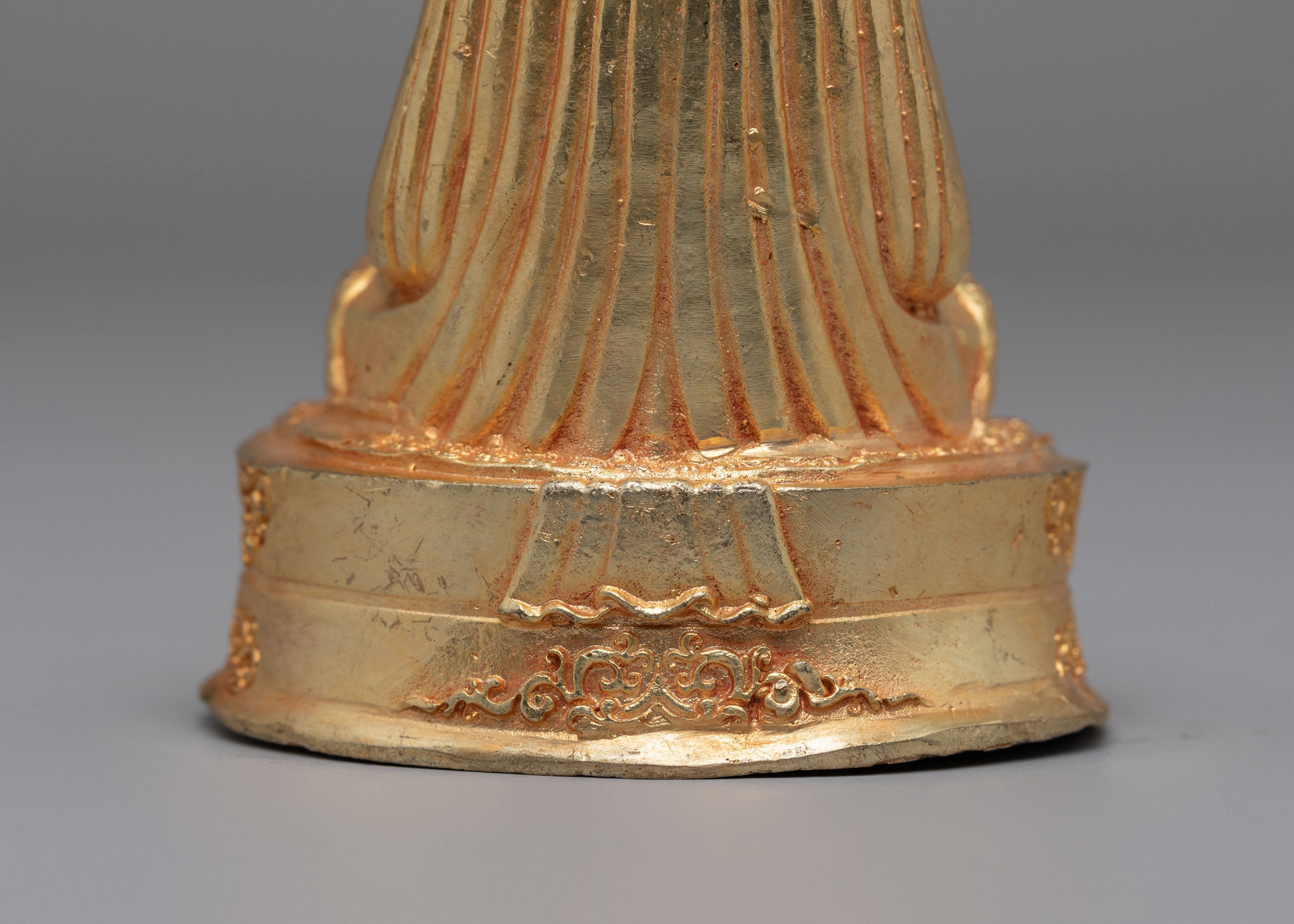 Traditional Sacred Gampopa Statue | A Symbol of Wisdom and Compassion