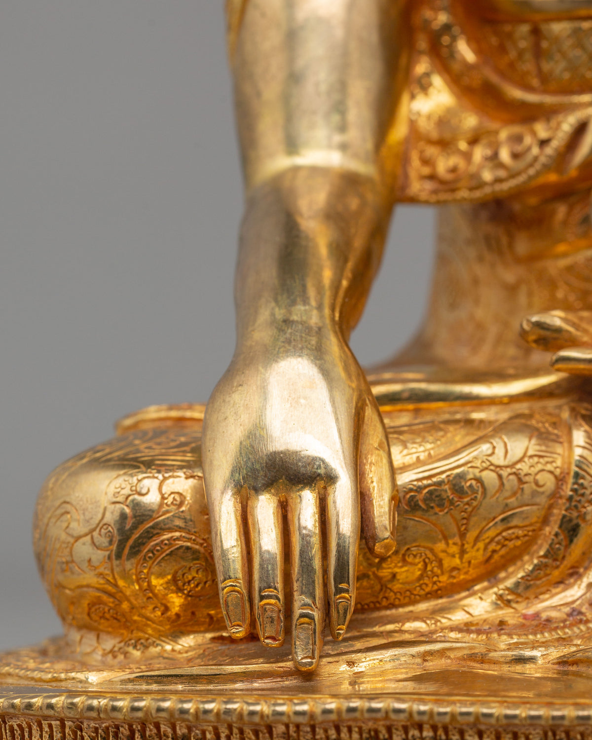 Shakyamuni Buddha Bhumisparsha Statue | Peaceful Shakyamuni Buddha