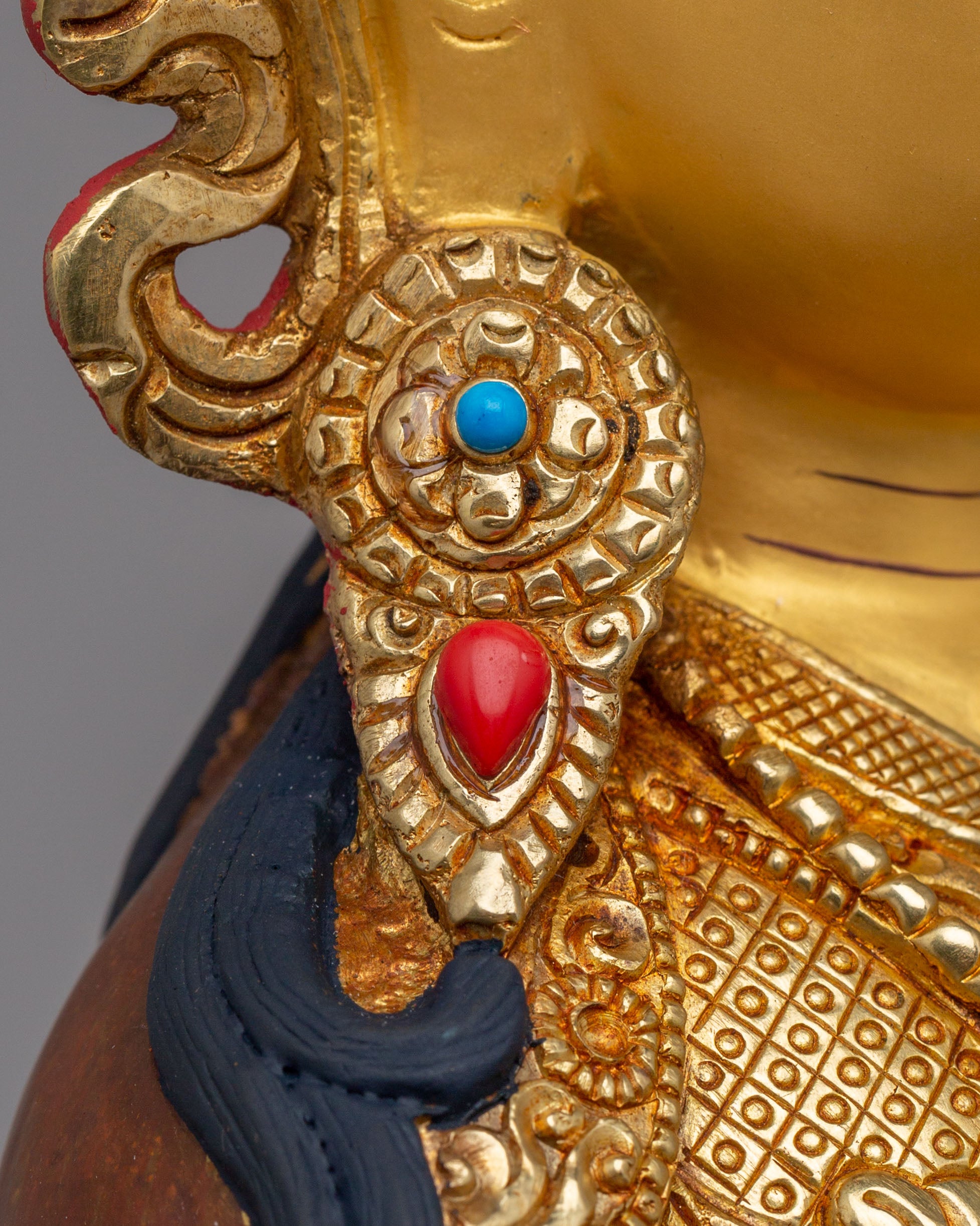 Spiritual Tibetan Guru Rinpoche Figurine | Symbol of Vajrayana Wisdom, Protection