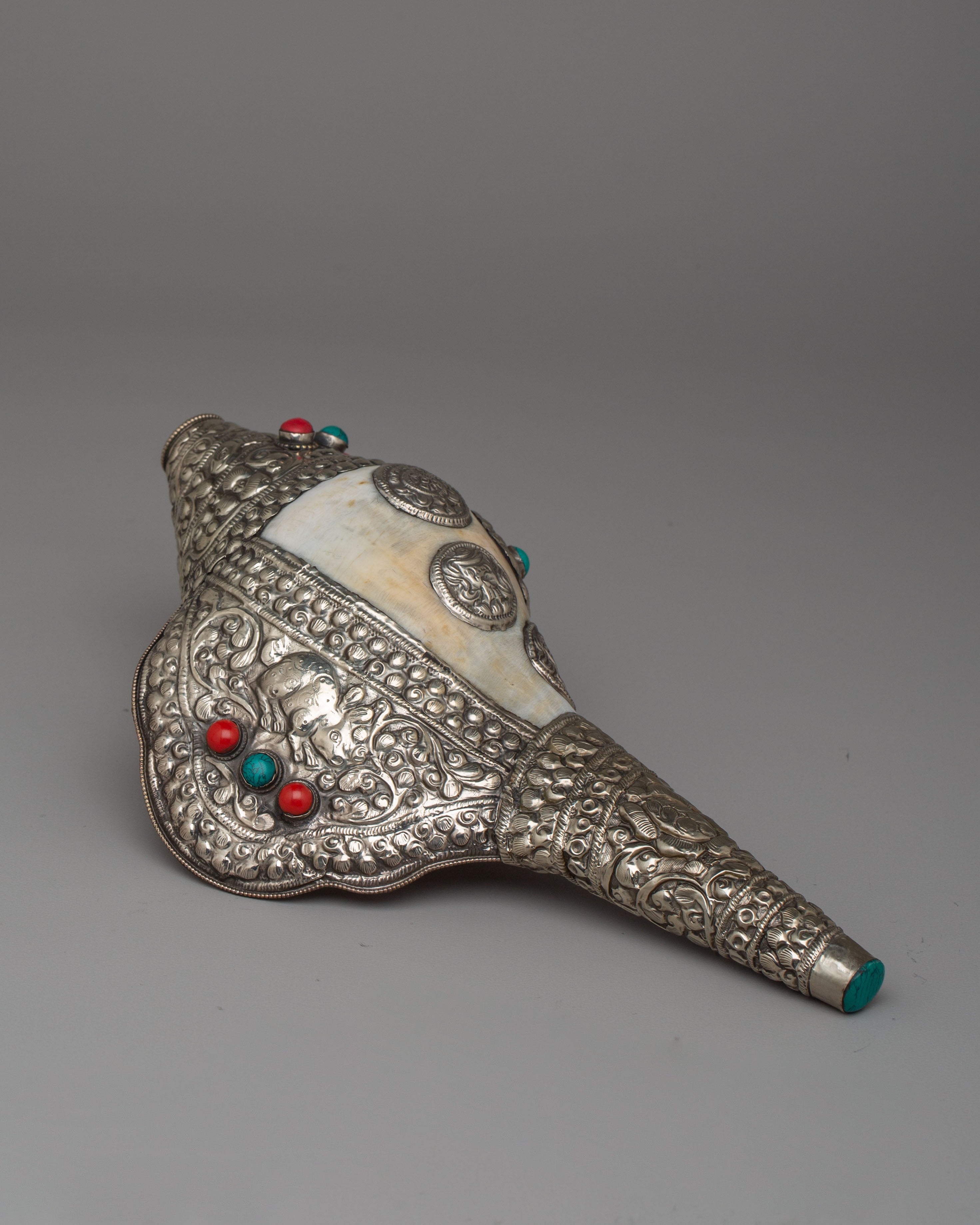 Handcrafted Ritual Conch Shell for Ceremonies | Ritual Conch Shell for Shrine Use