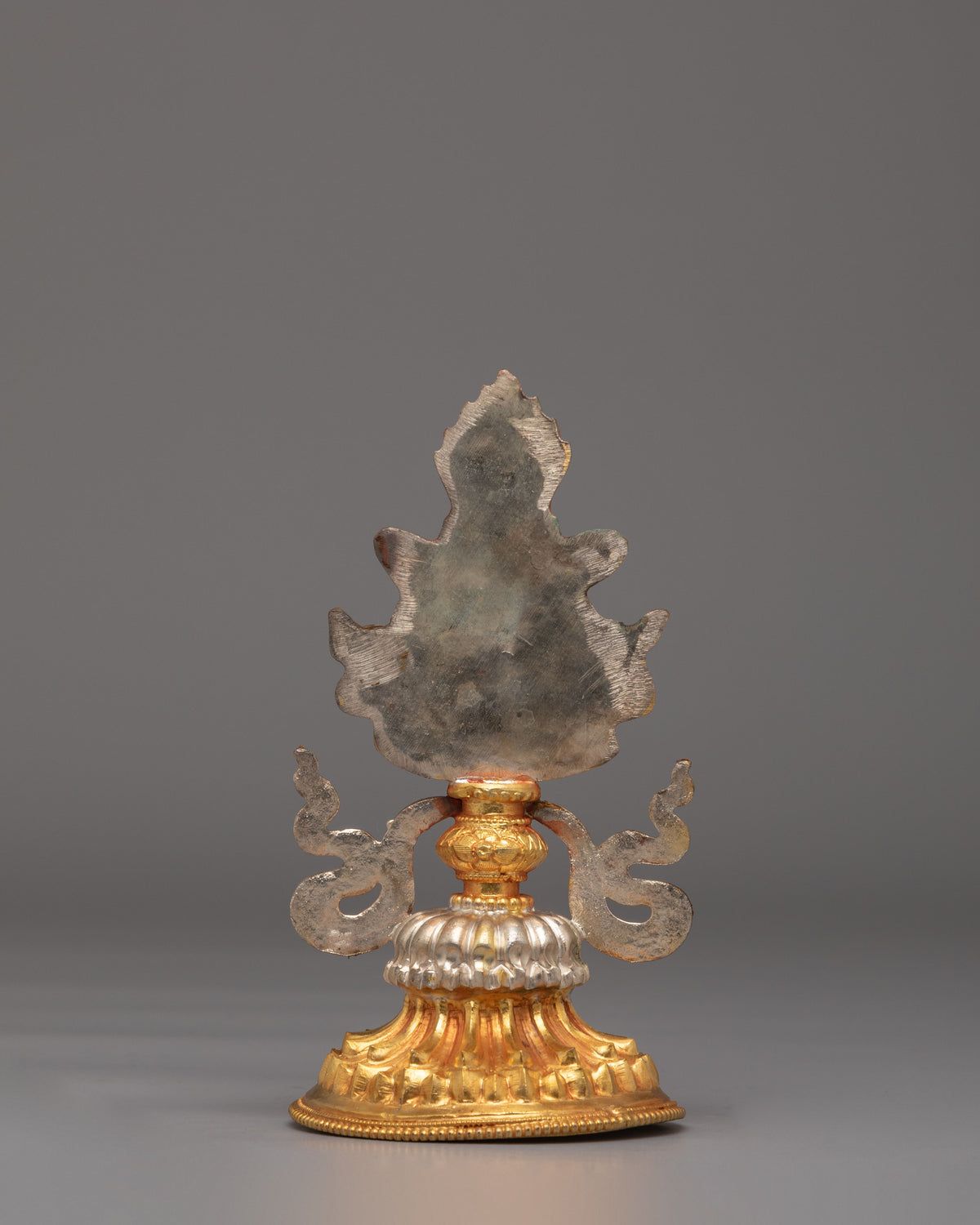 Sacred Altar Auspicious Symbols | Spiritual Significance in Buddhism