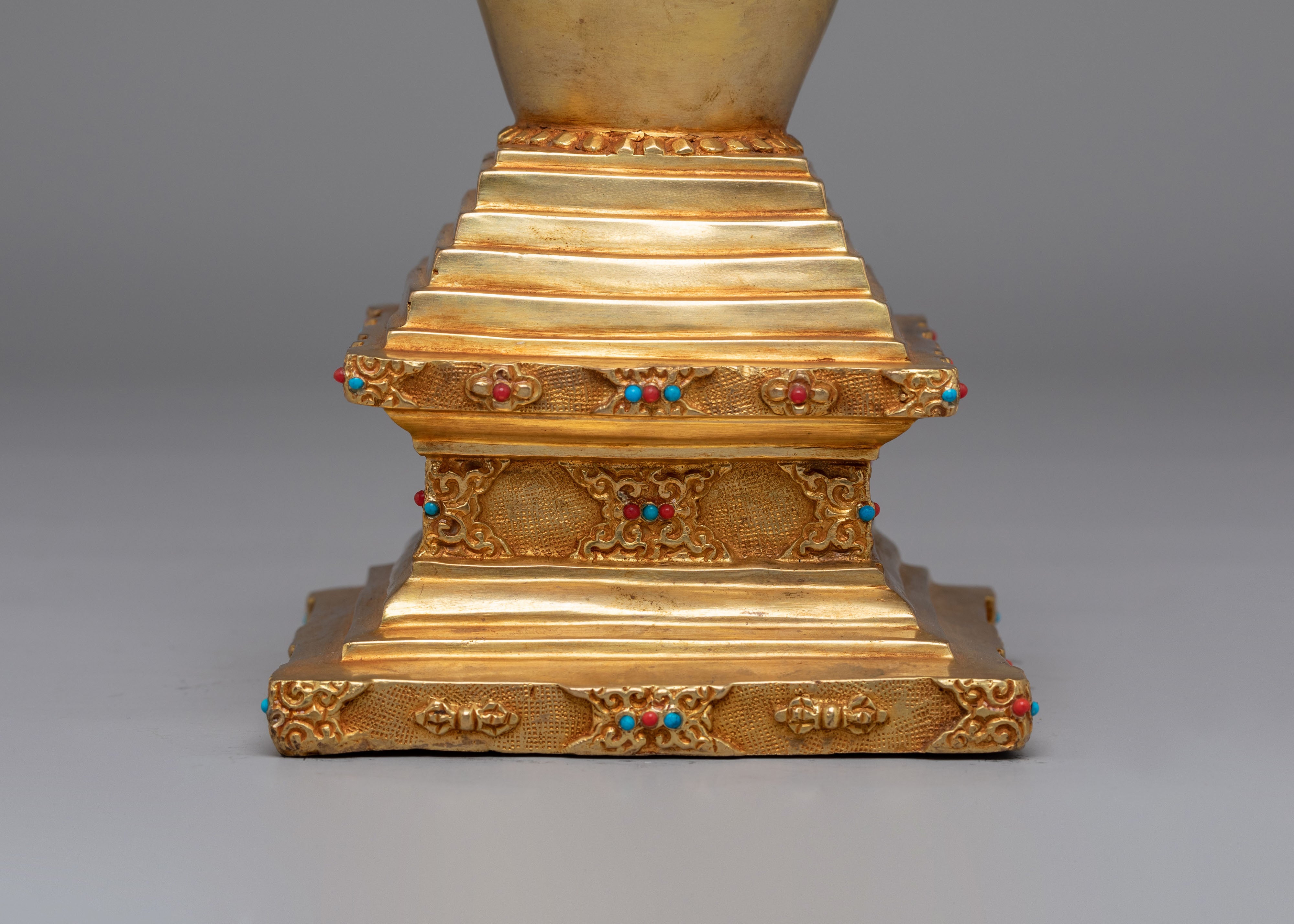 Traditional Altar Enlightenment Stupa | Buddhist Sculpture for Meditation