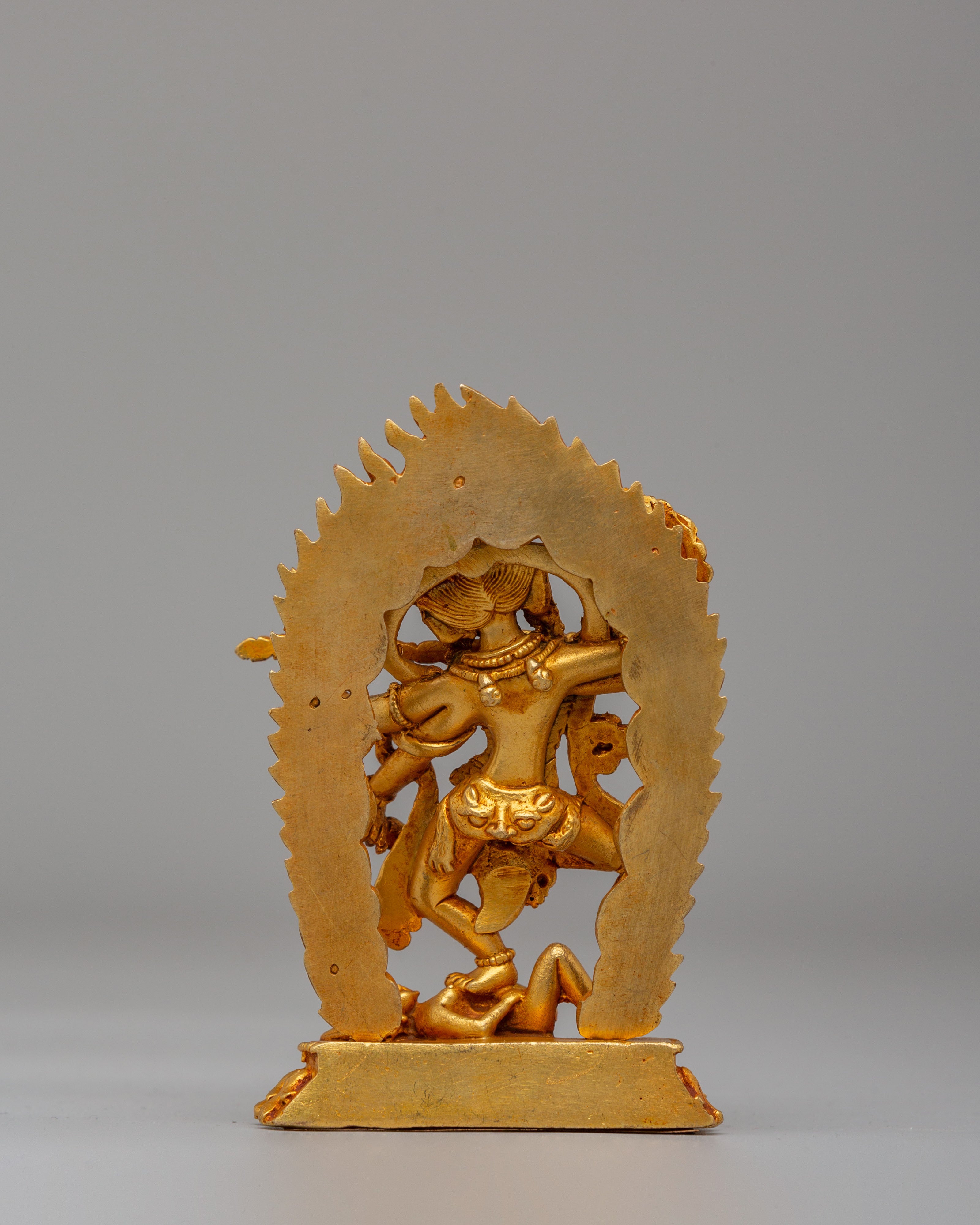 Divine Dakini Kurukulla Statue | Tibetan Buddhist Goddess of Magnetism