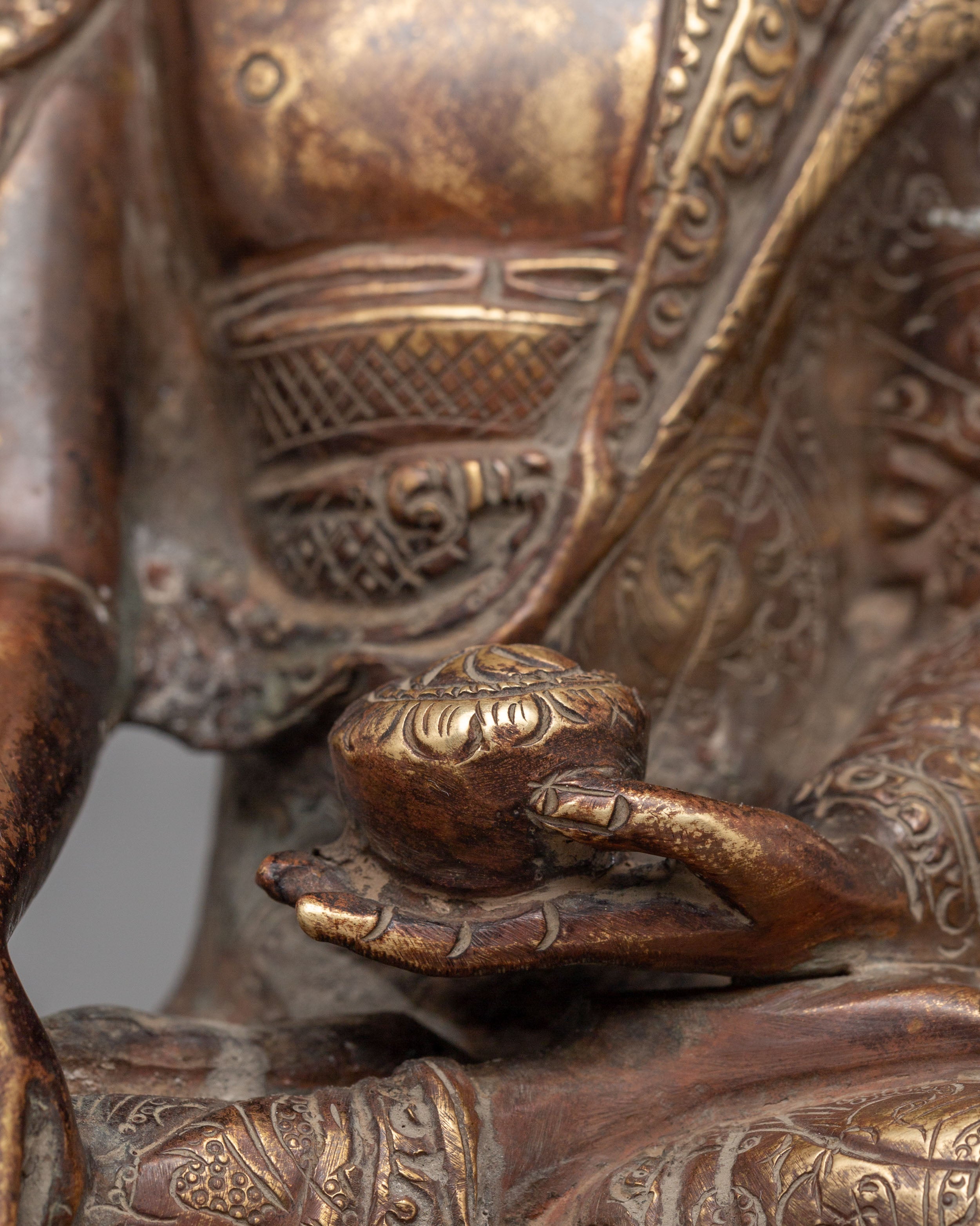 Spiritual Tibetan Shakyamuni Buddha Statue | A Symbol of Wisdom