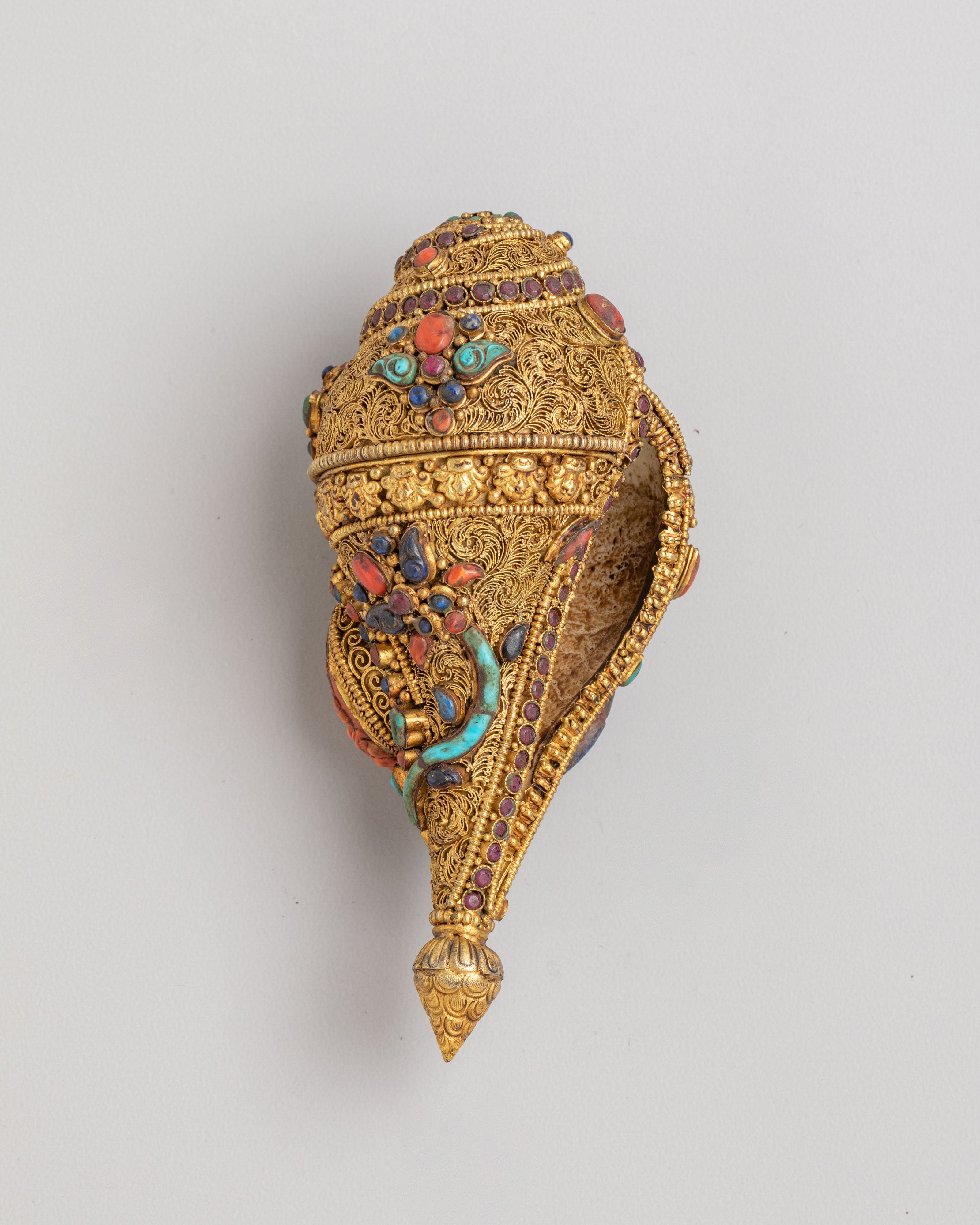 Deity Carved Conch | Amitayus Gold Gilded Tibetan Ritual Conch