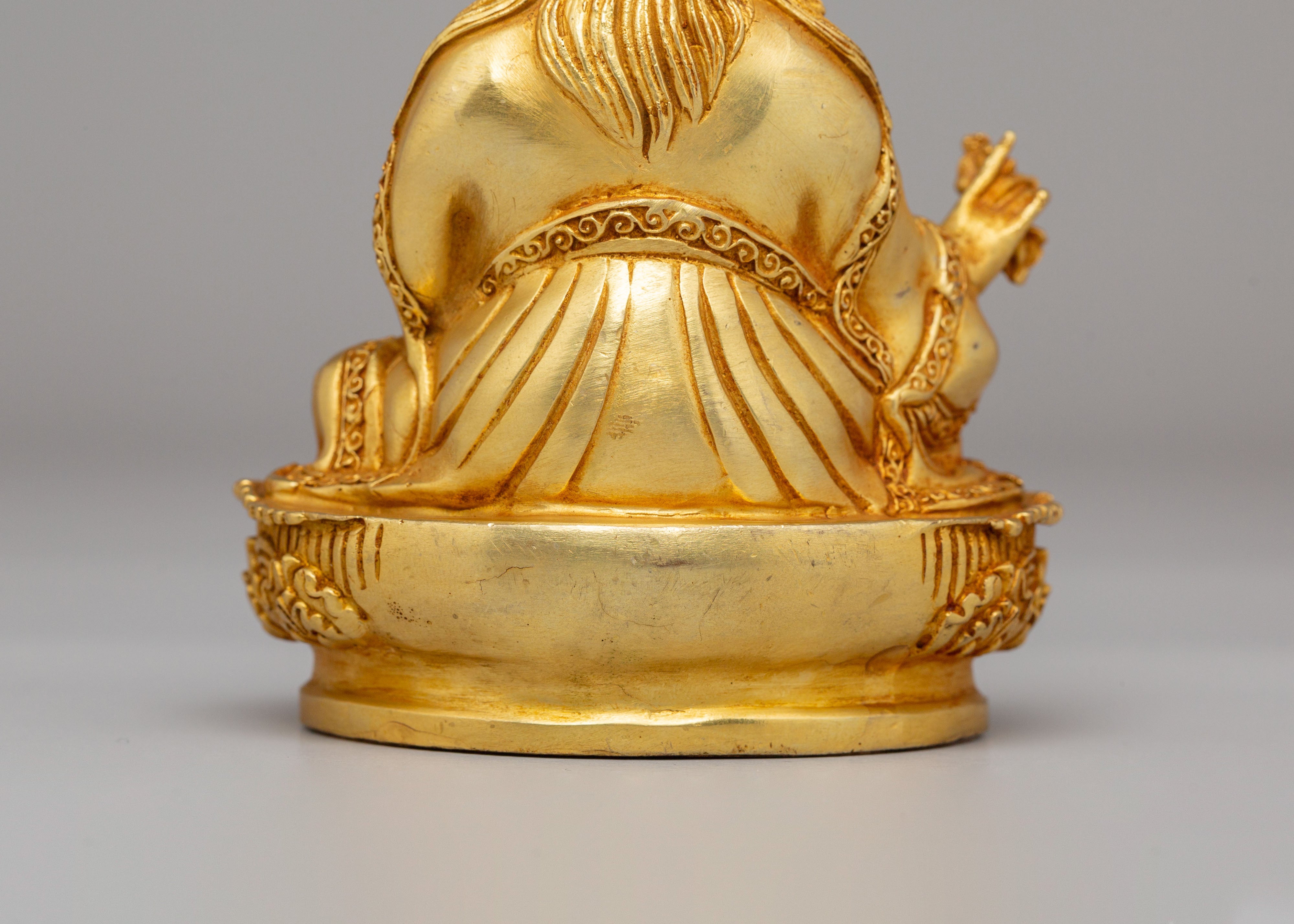 Sacred Guru Rinpoche Altar Statue | Spiritual Symbol of Enlightened Wisdom