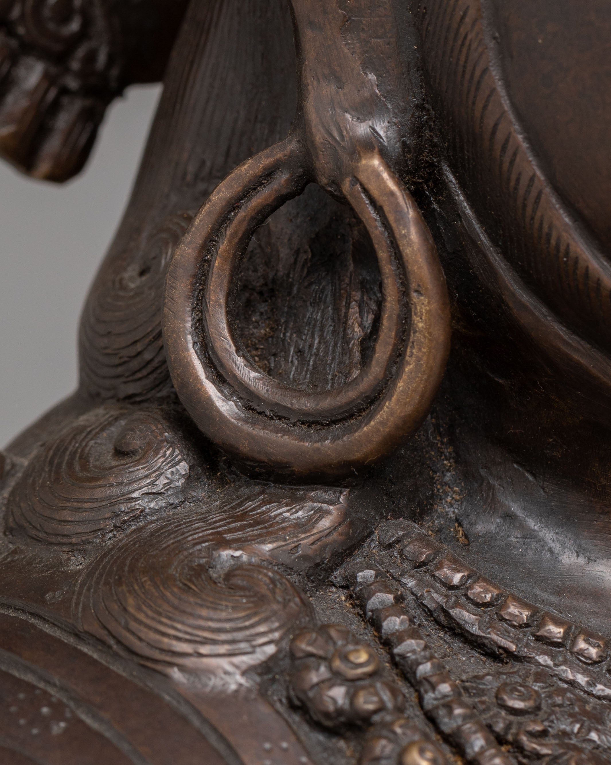 Sacred Handcrafted Hanuman Statue | Divine Bronze Hindu God Sculpture
