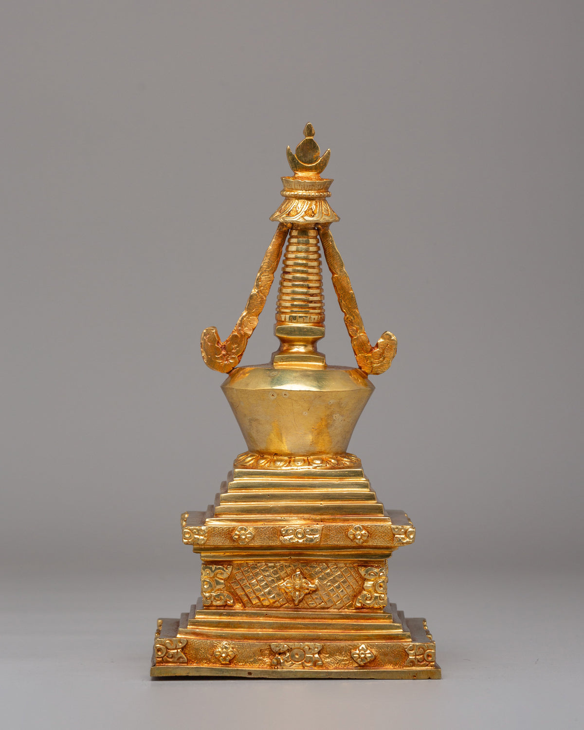 Buddhist Enlightenment Chorten | Symbol of Spiritual Awakening