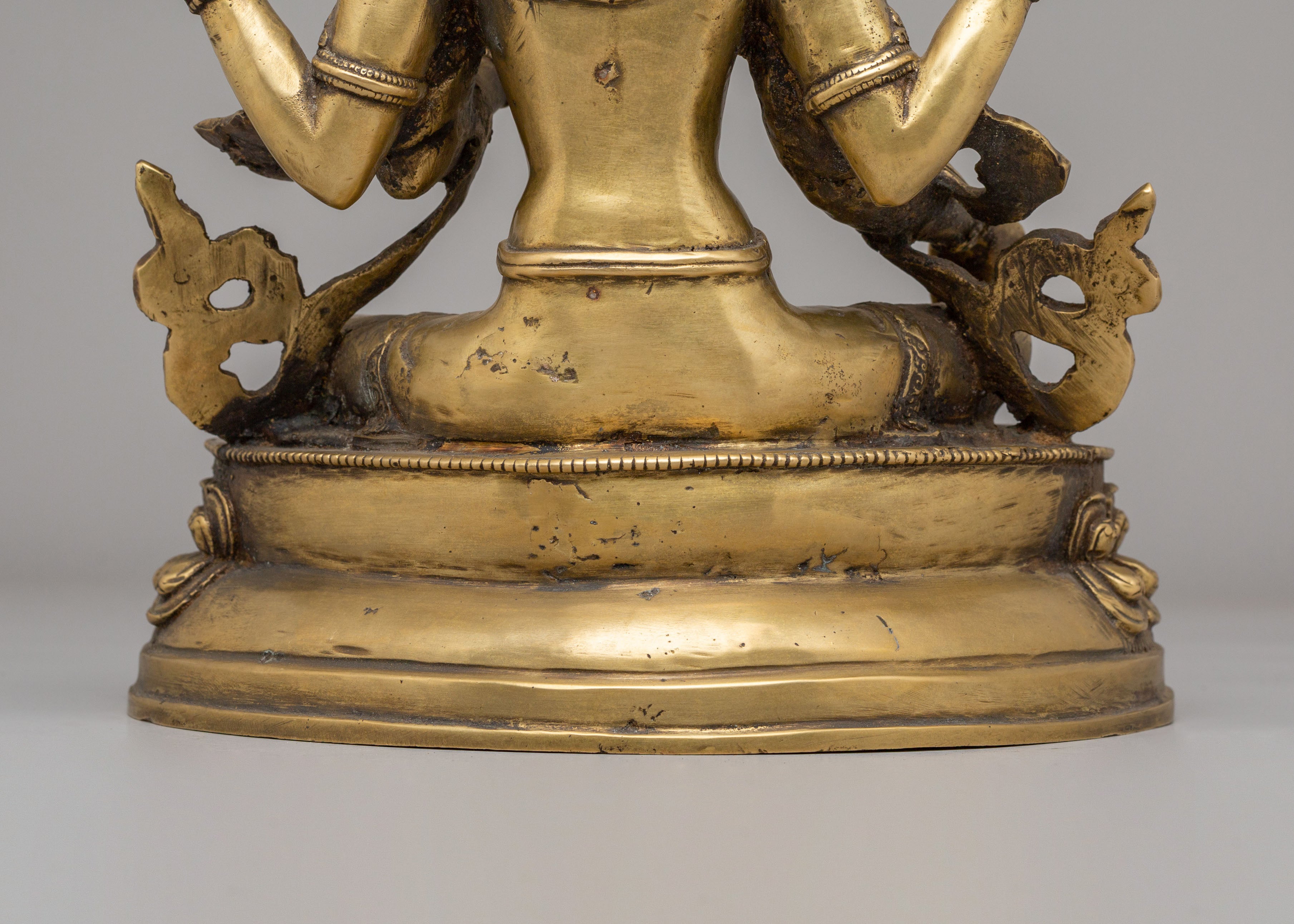 Divine Lakshmi Goddess Statue | Radiant Deity of Abundance