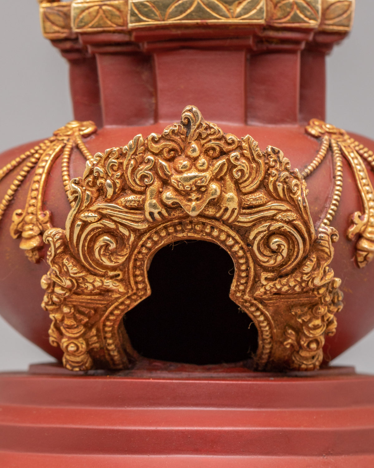 Traditional Altar Kadampa Chorten | Spiritual Decor for Meditation Spaces