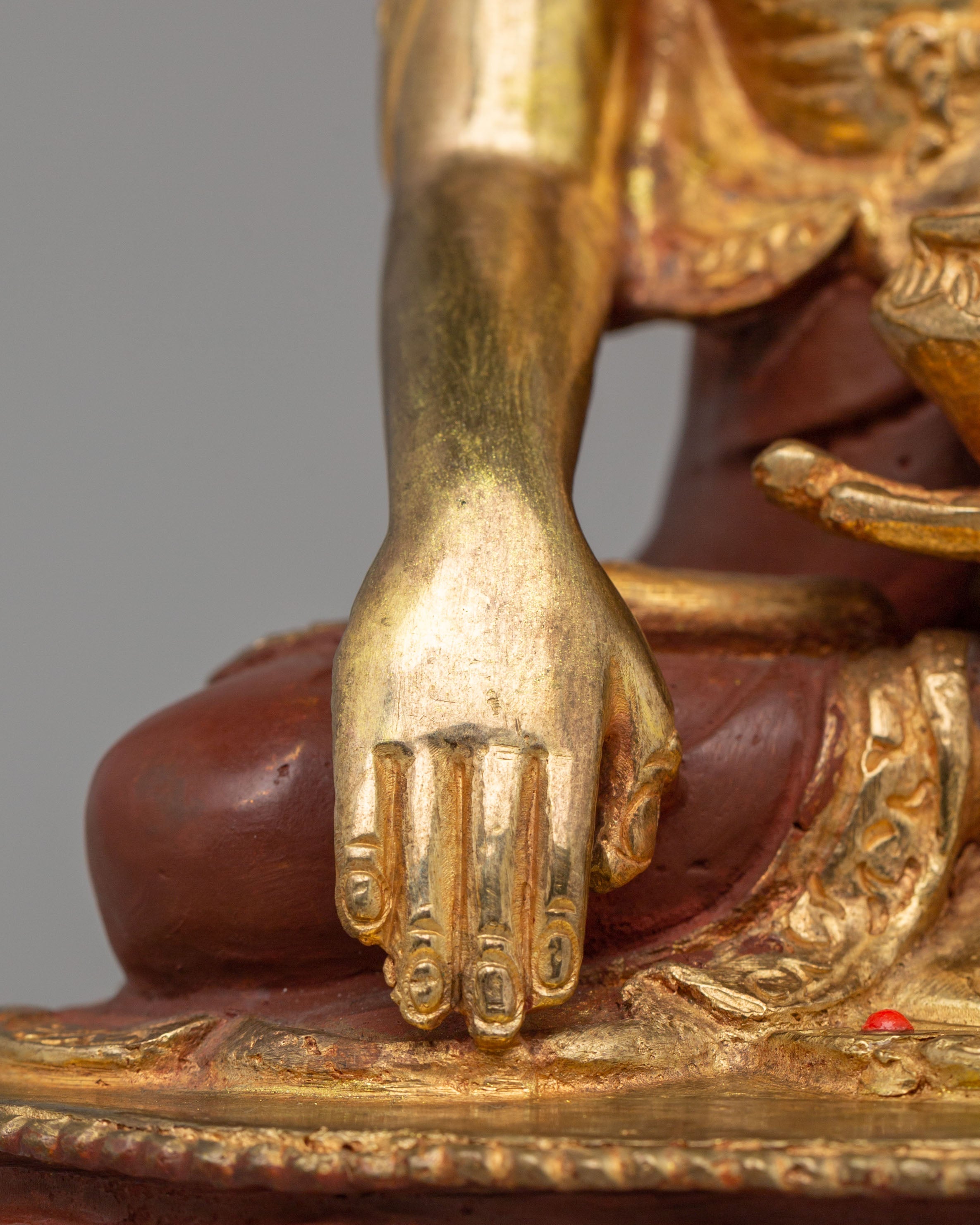 Traditional Altar Shakyamuni Buddha Statue | Handmade Spiritual Decor