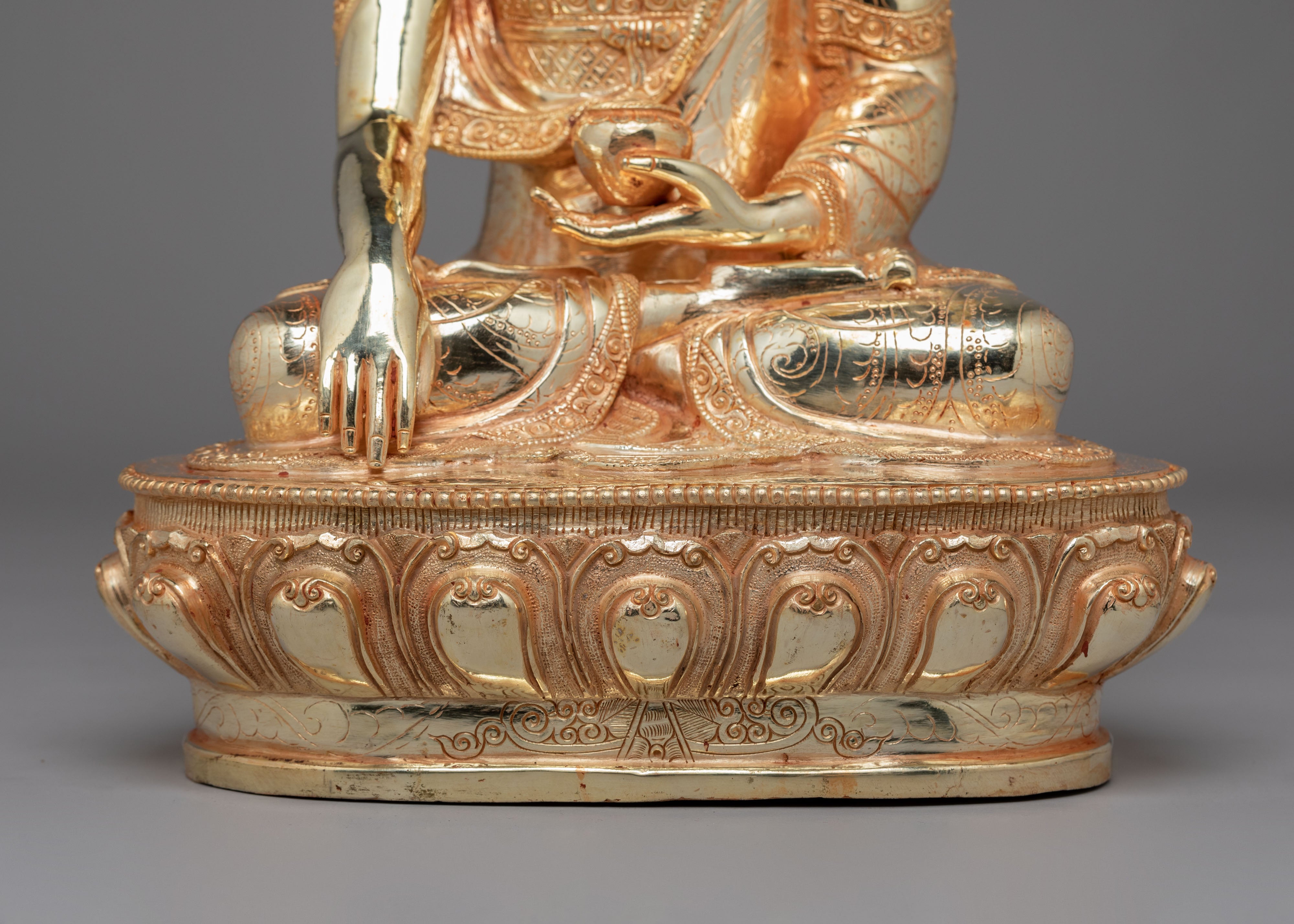 Himalayan Altar Buddha Shakyamuni Statue | Symbol of Enlightenment
